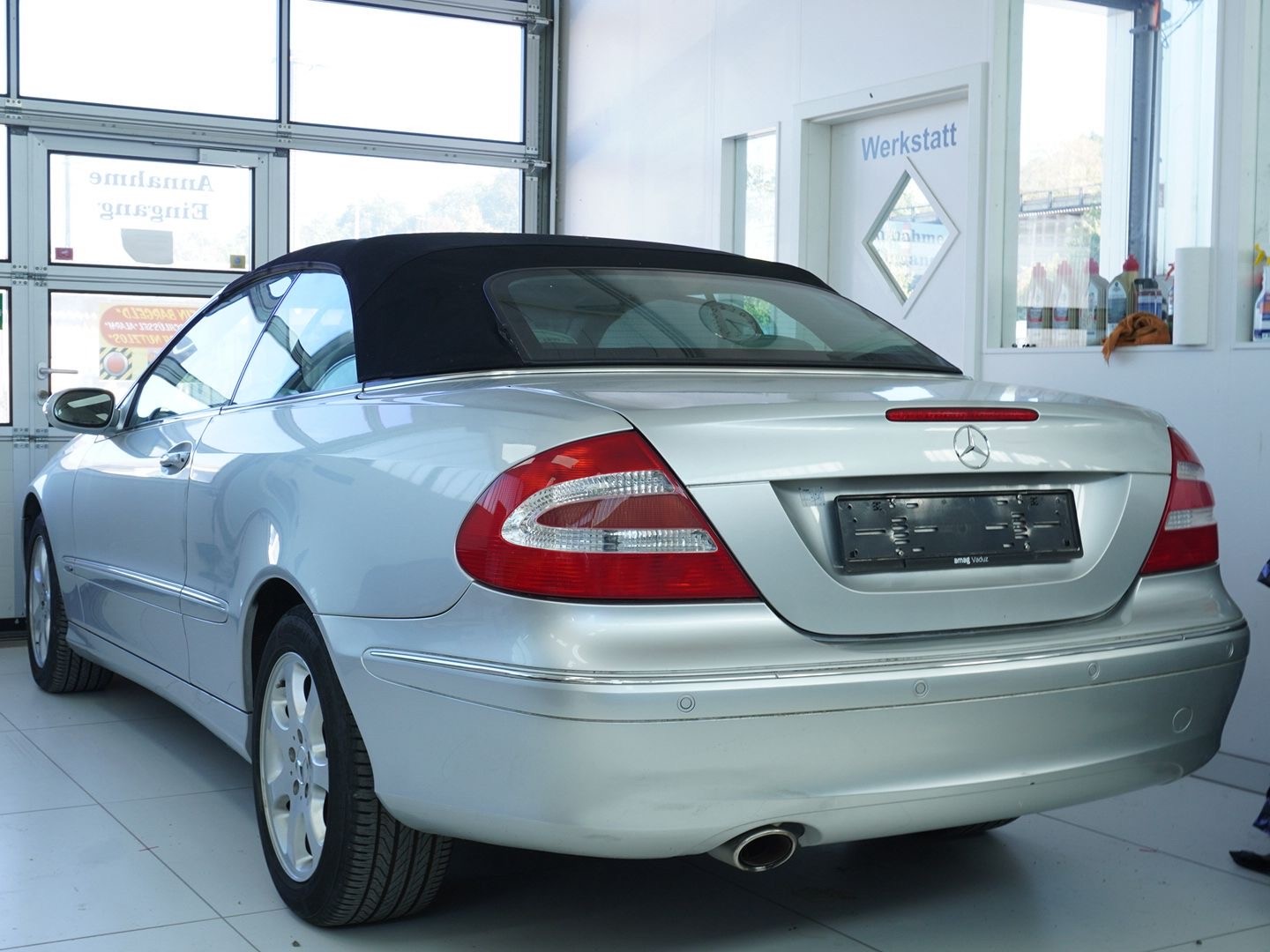 MERCEDES-BENZ CLK 240 Elégance Cabriolet-showroom-element-2