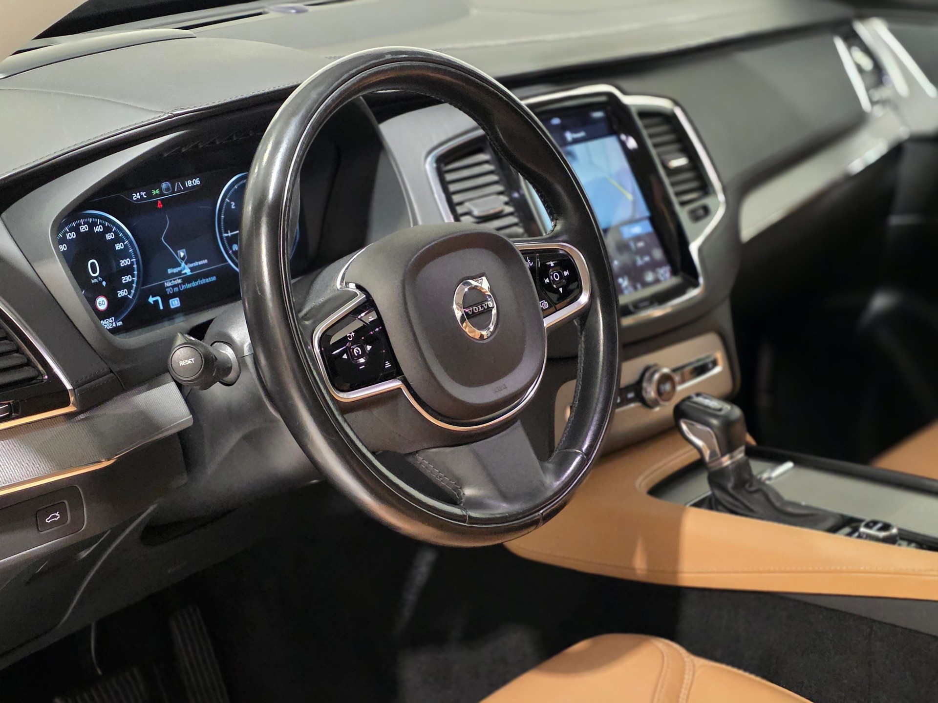 VOLVO XC90 D5 AWD Inscription Geartronic, MFK 16.09.2026-image-6