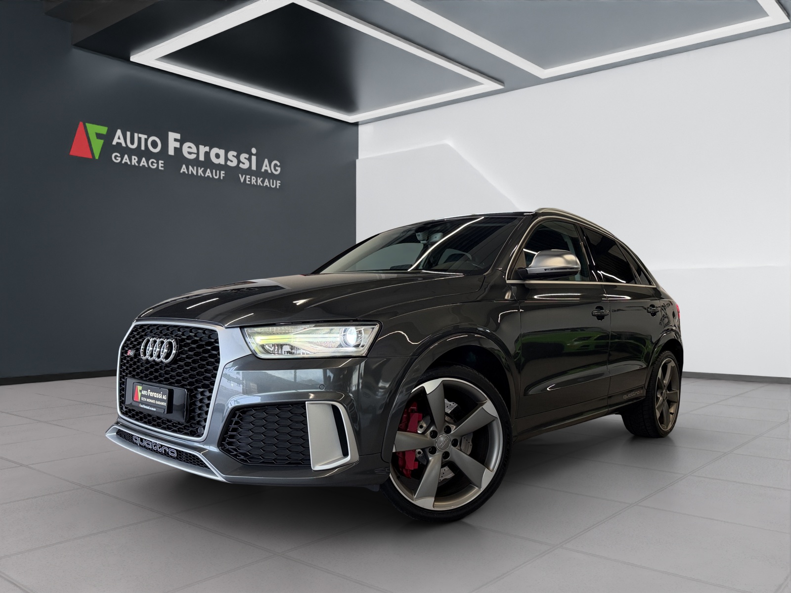AUDI RS Q3 2.5 TFSI quattro S-tronic