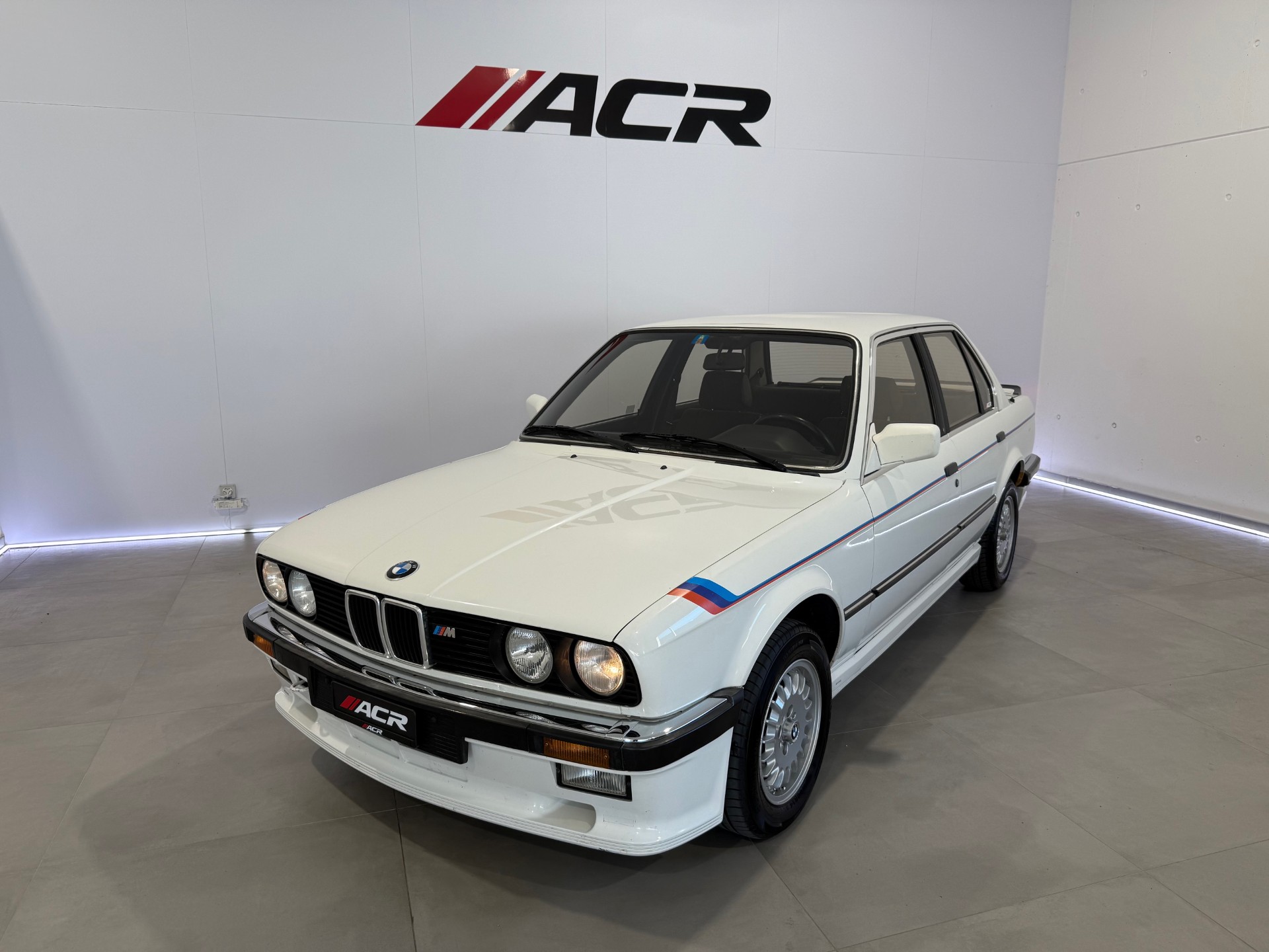 BMW 323i MTechnic Limousine