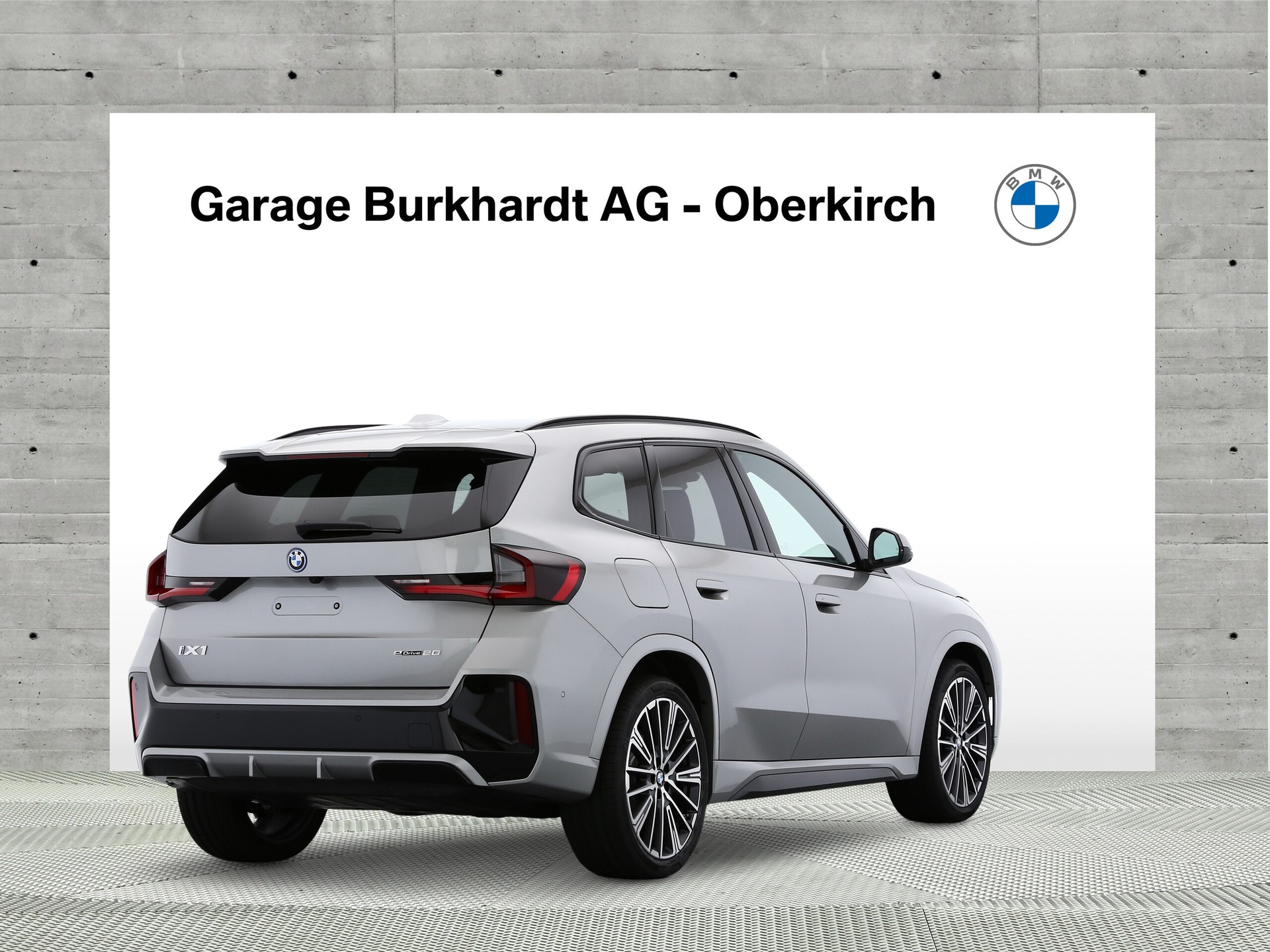 BMW iX1 eDrive 20 M Sport-showroom-element-1