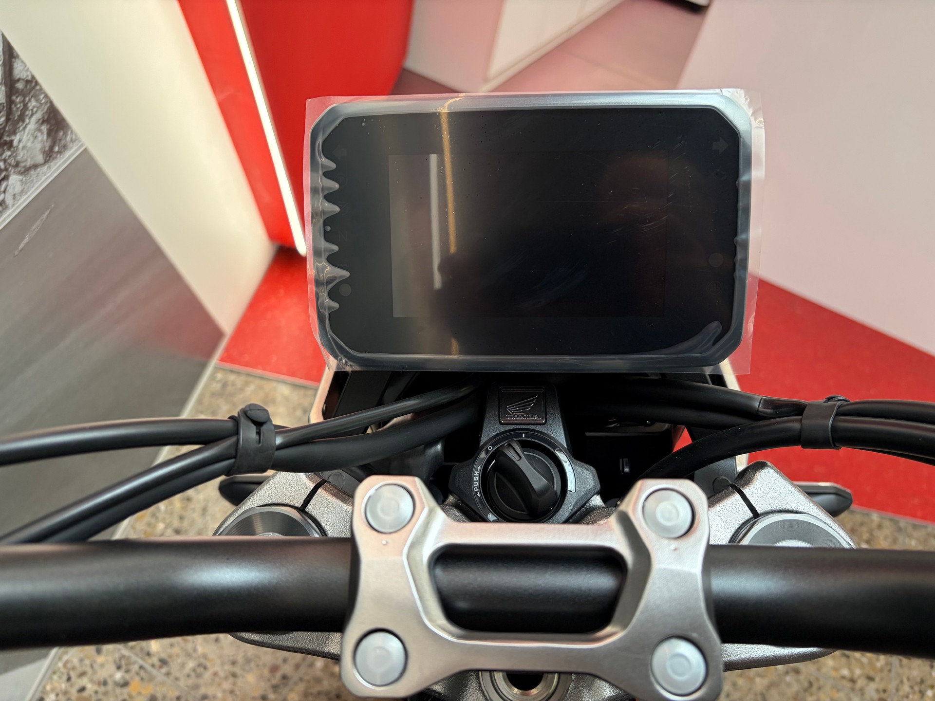 HONDA CB1000F-image-11