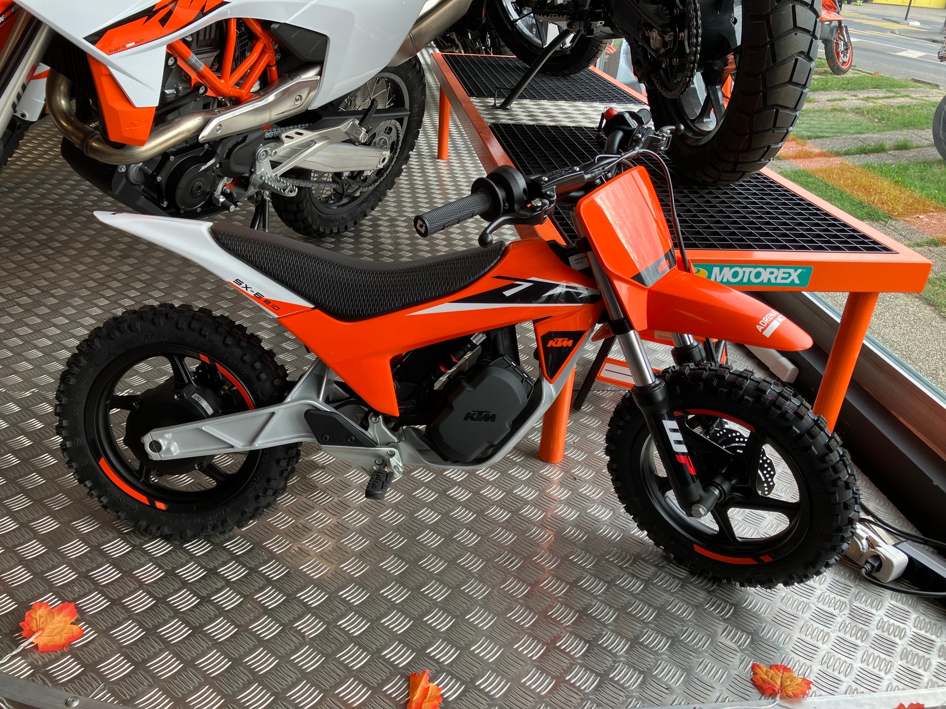 KTM SX-E2-image-2