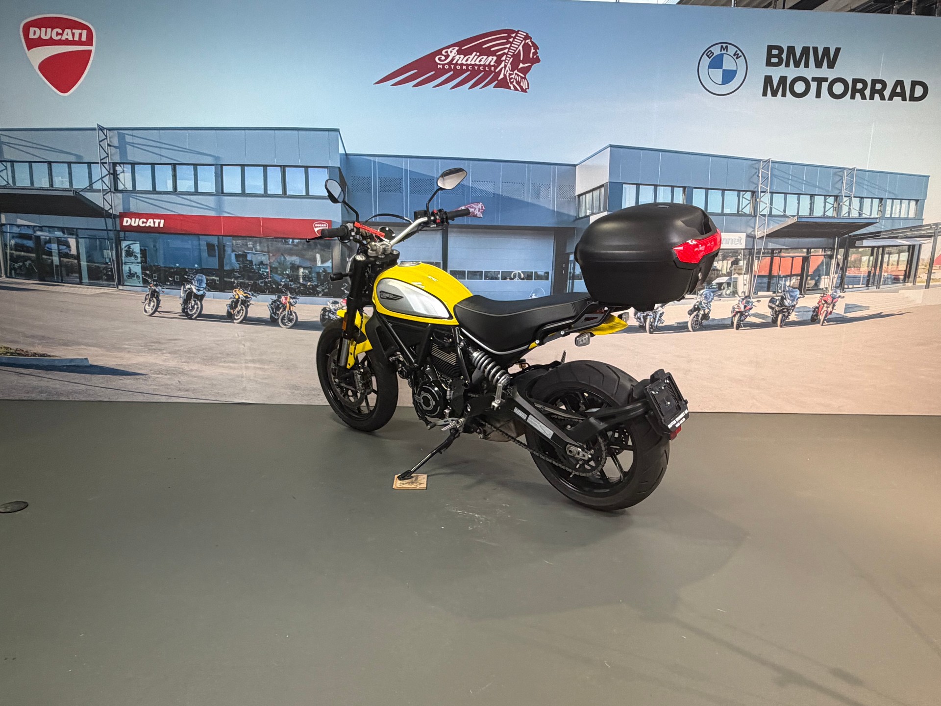 DUCATI Scrambler 800 Icon-image-3