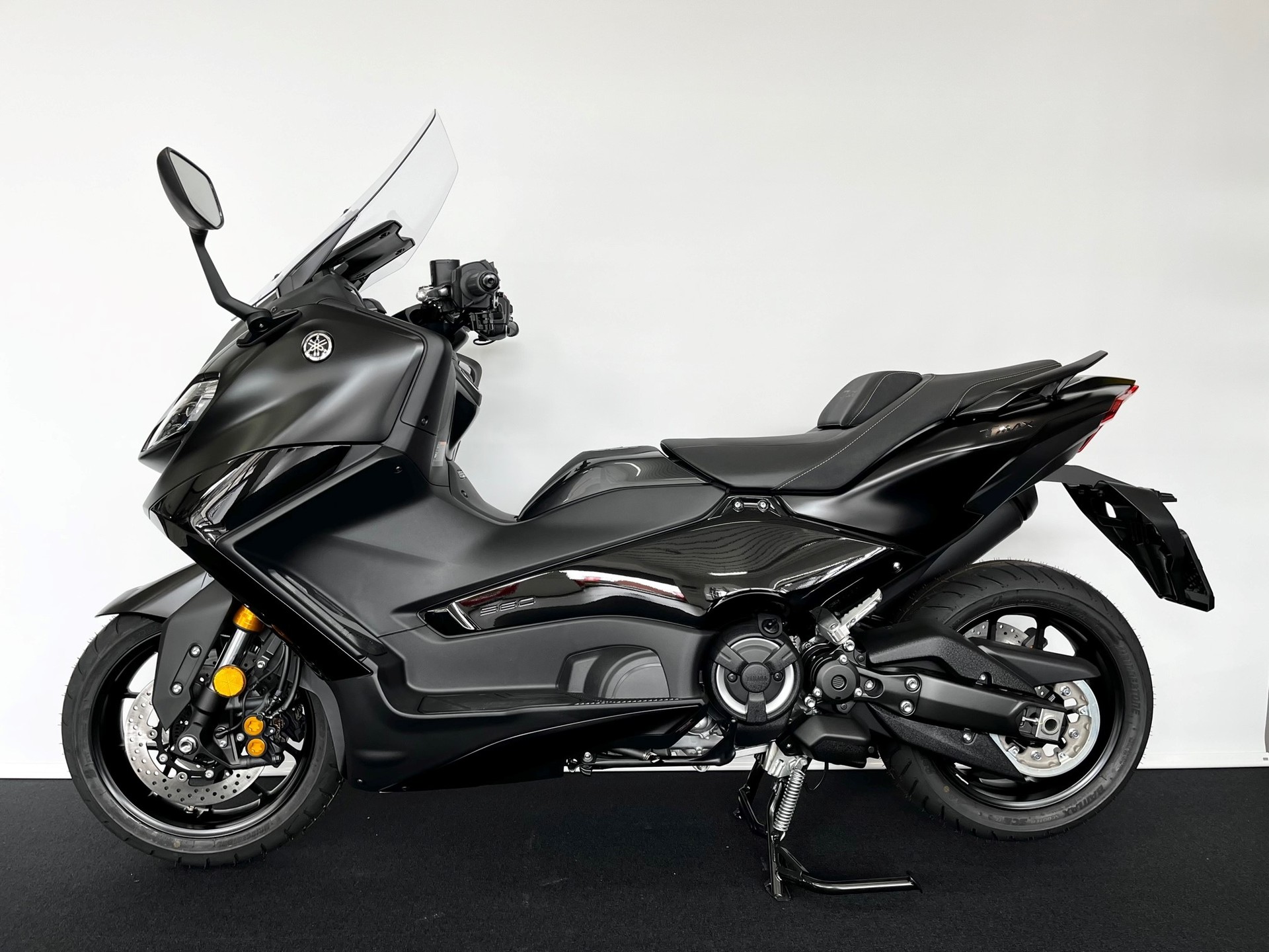 YAMAHA T-MAX Tech-Max XP 560-image-1