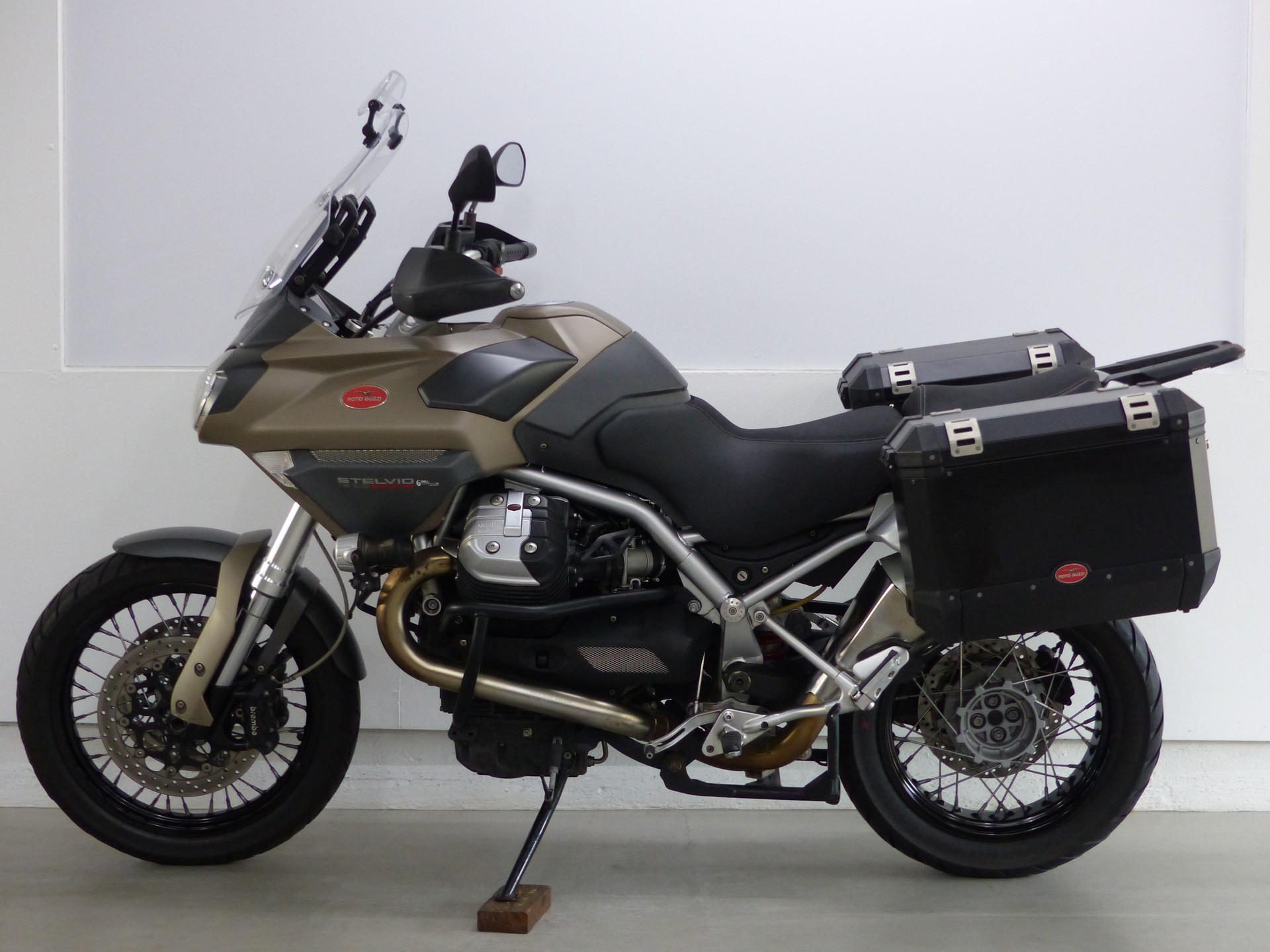 MOTO GUZZI Stelvio 1200 NTX-image-2