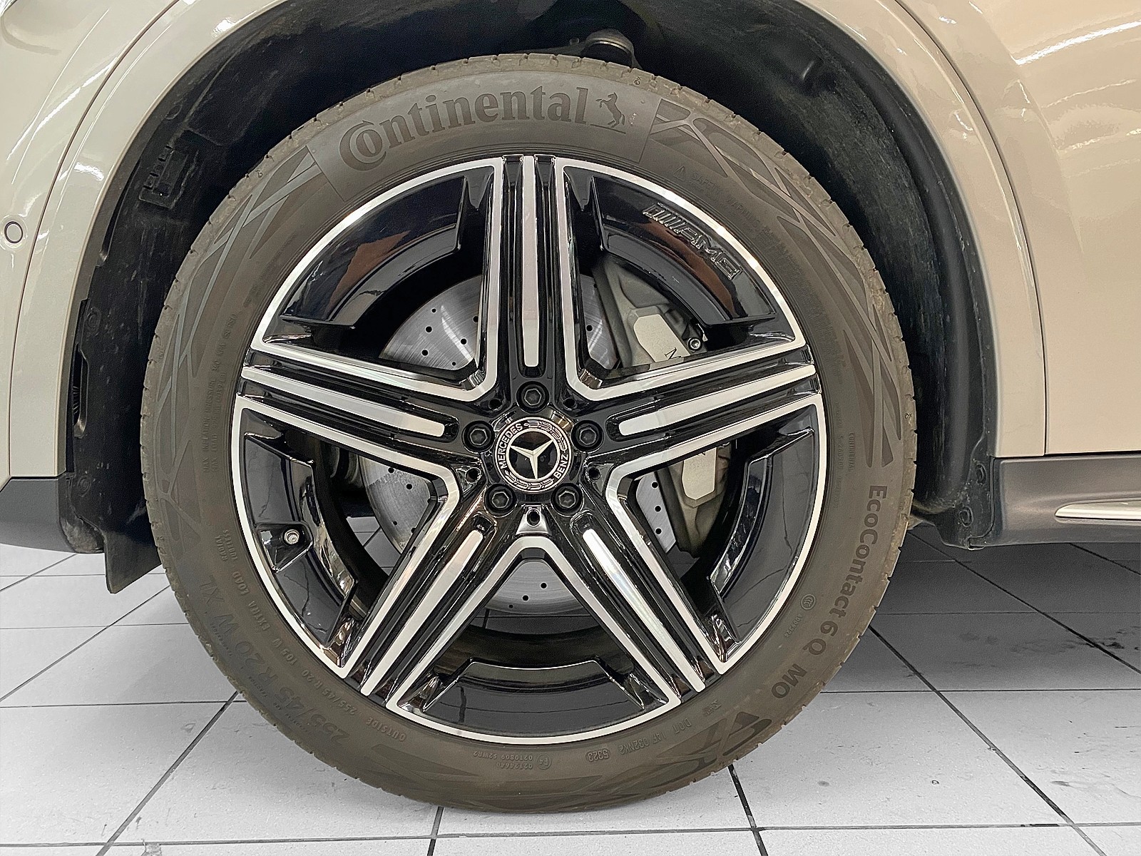 MERCEDES-BENZ GLC 450 d AMG Line 4MATIC-image-5