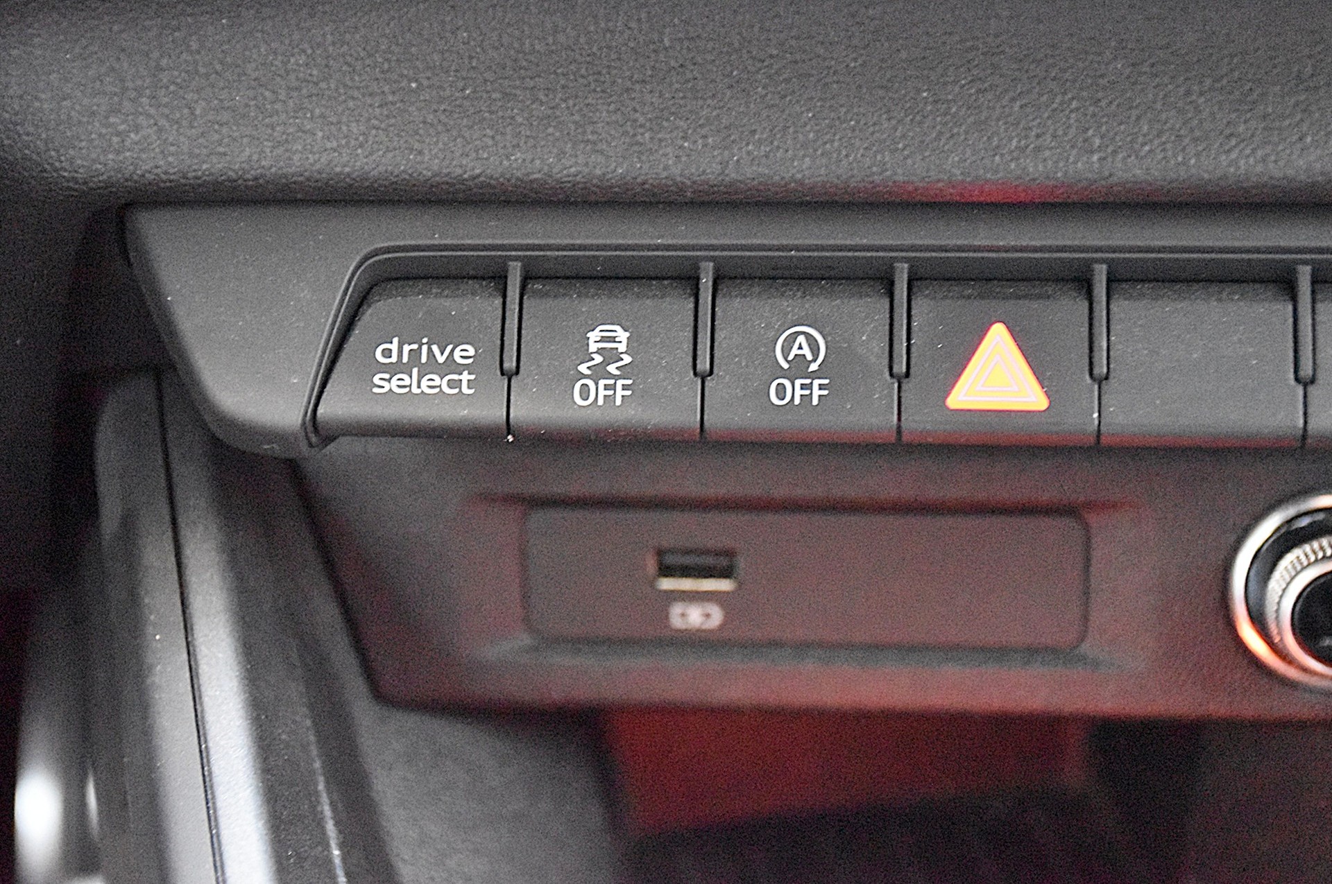 AUDI A1 40 TFSI S Line Sportback-image-14