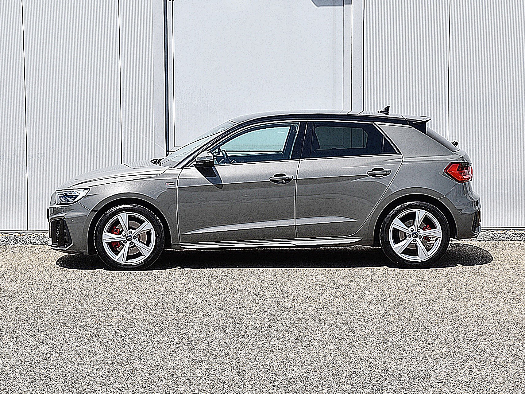 AUDI A1 40 TFSI S Line Sportback-image-2