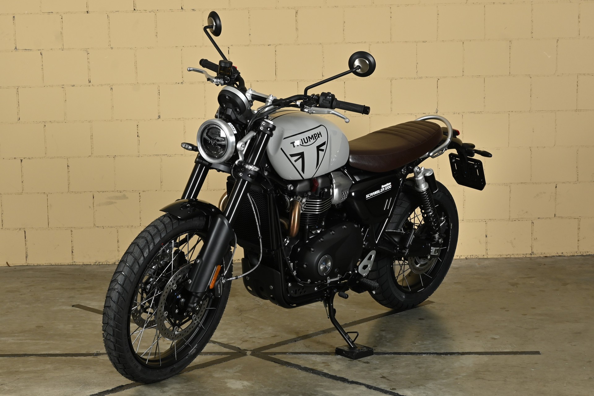 TRIUMPH Scrambler 1200 X-image-3