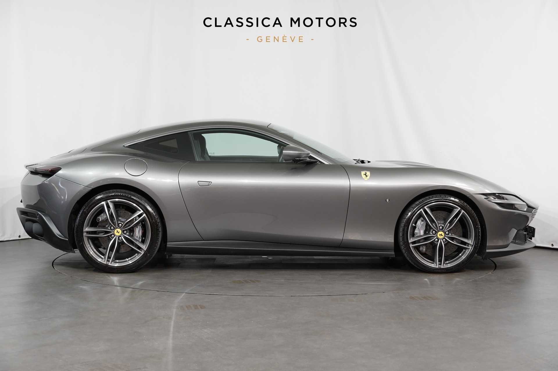 FERRARI Roma 3.9 V8 T-showroom-element-2