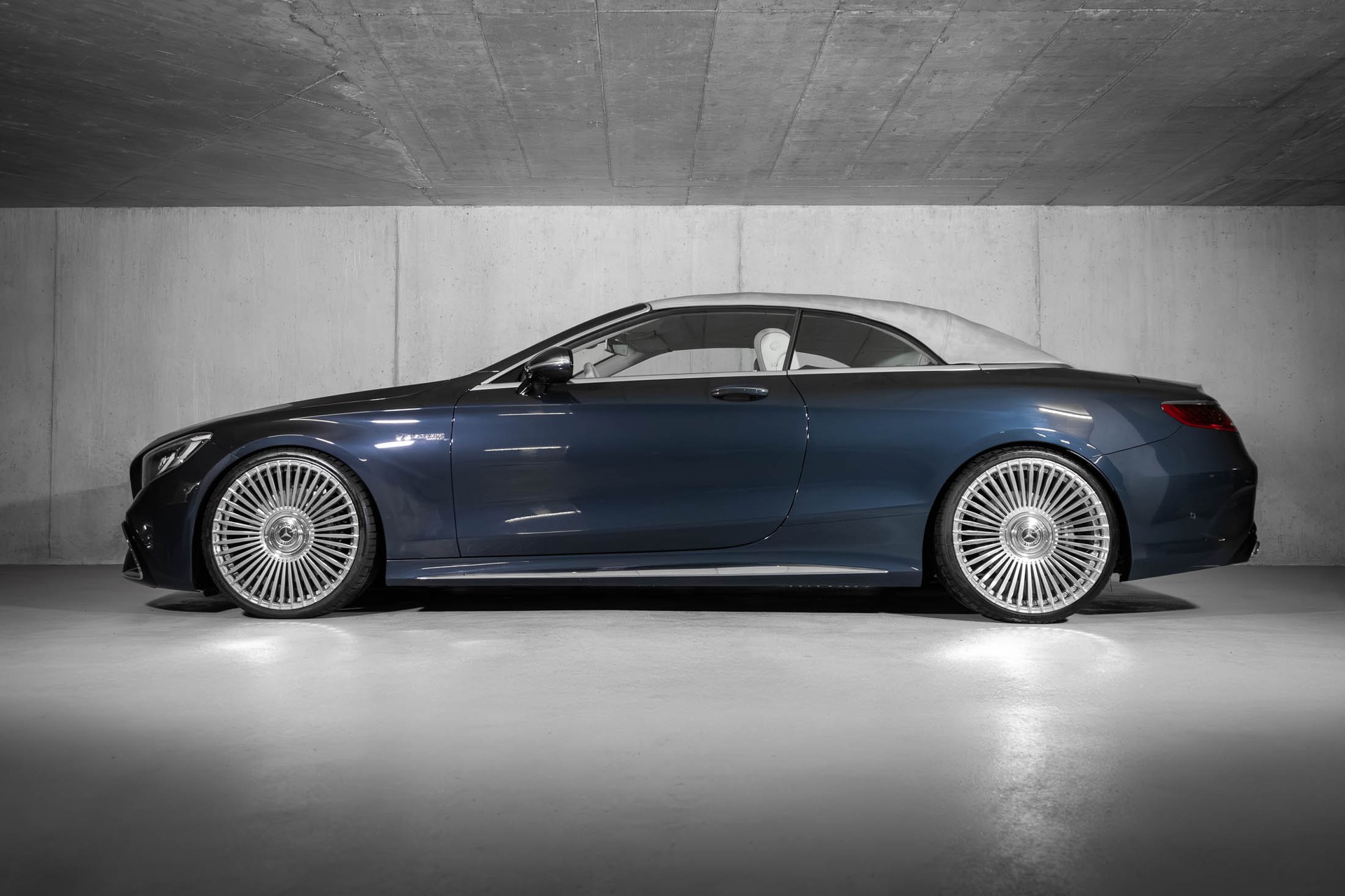 MERCEDES-BENZ S 63 AMG Cabriolet 4Matic Speedshift MCT-showroom-element-1