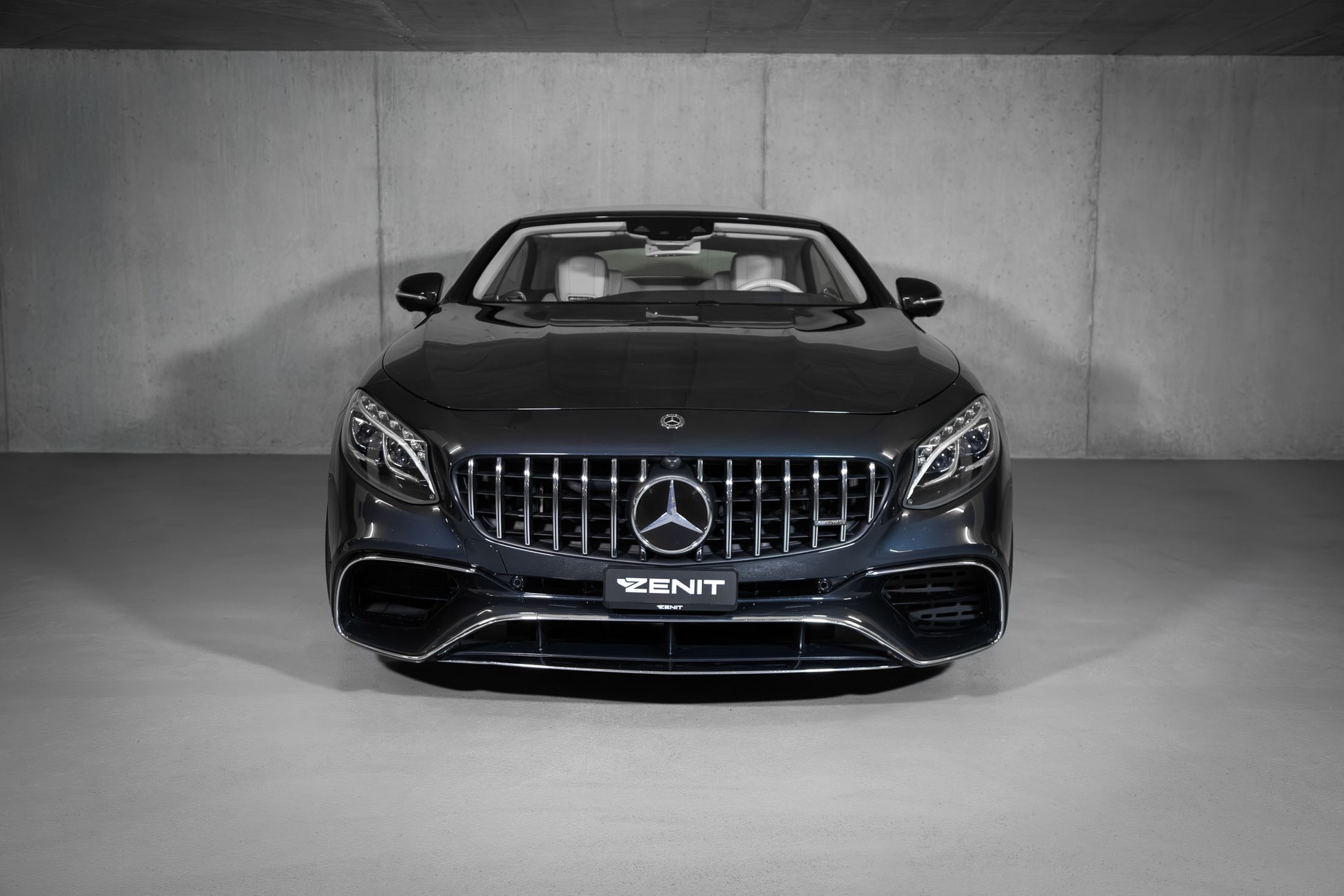 MERCEDES-BENZ S 63 AMG Cabriolet 4Matic Speedshift MCT-showroom-element-3