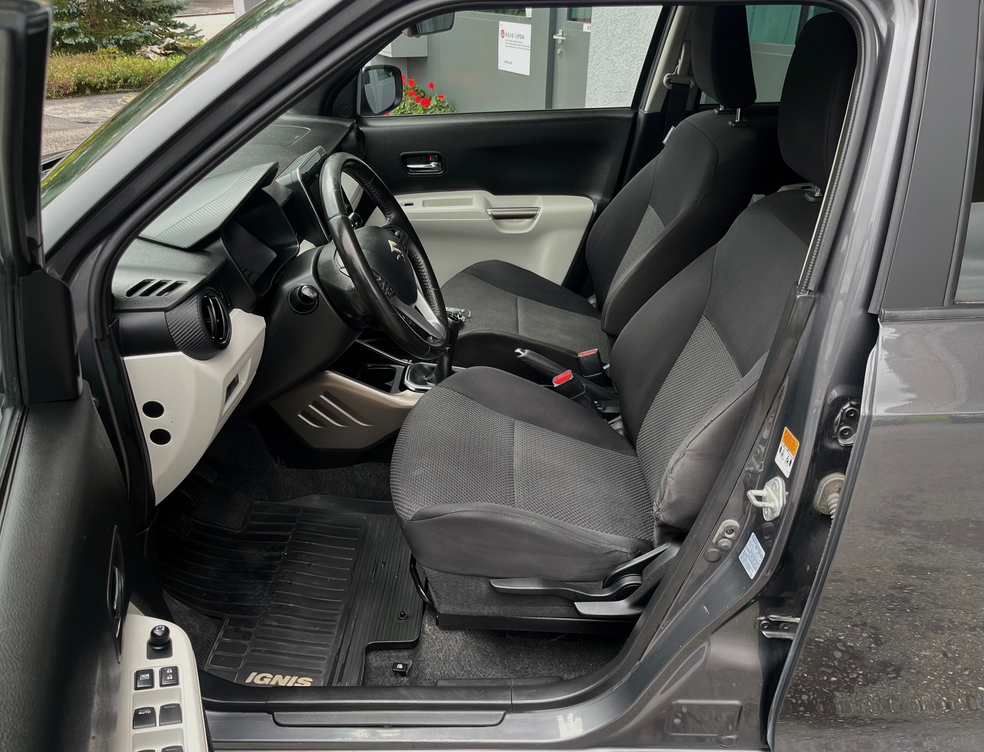 SUZUKI Ignis 1.2i Compact Top 4x4-image-8