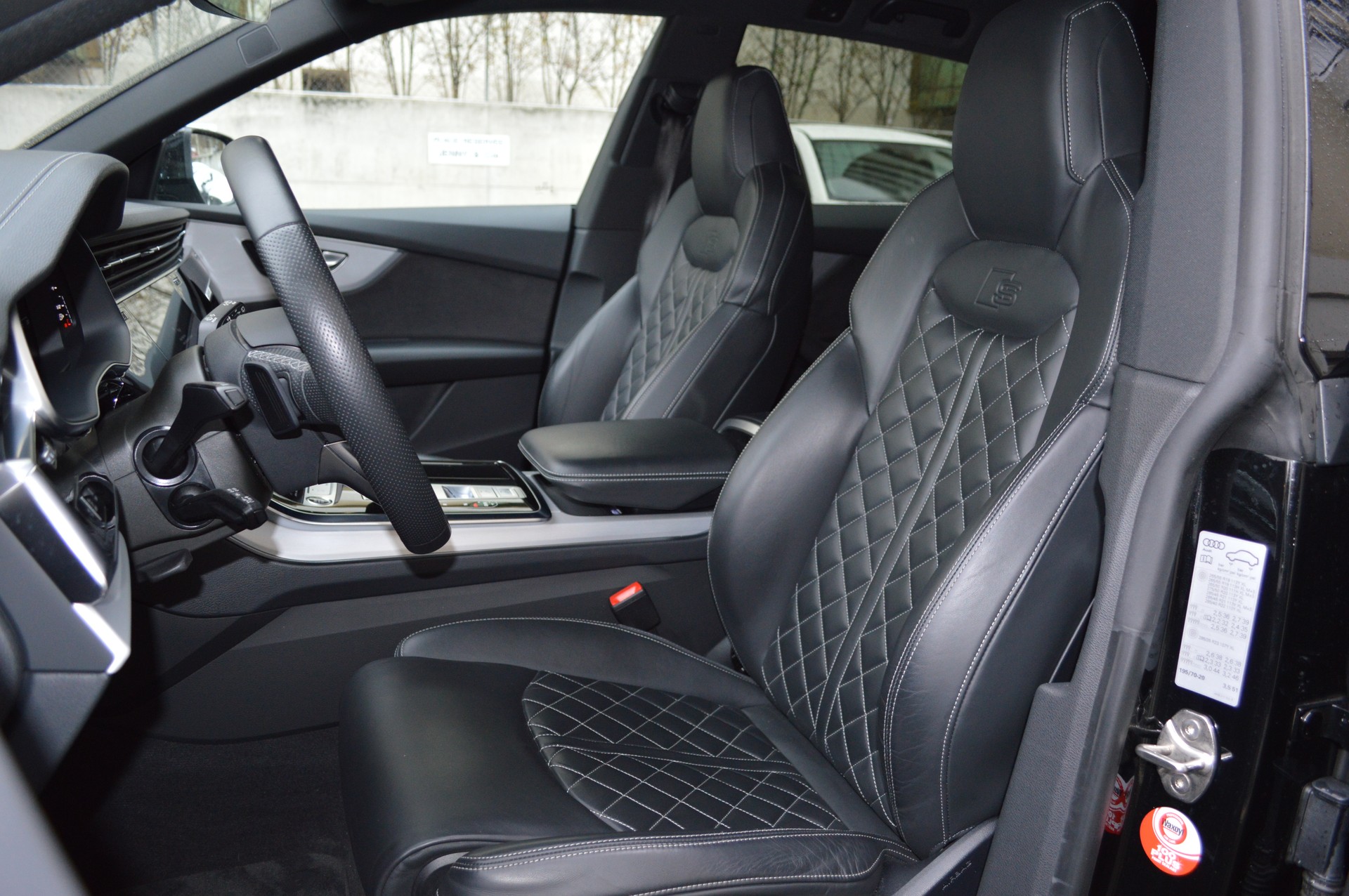 AUDI Q8 45 TDI Black Edition quattro tiptronic-image-13