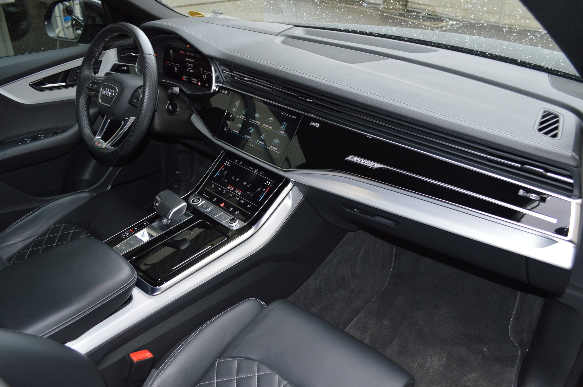 AUDI Q8 45 TDI Black Edition quattro tiptronic-image-9
