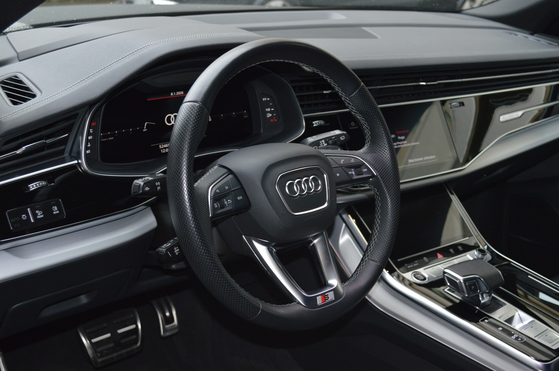 AUDI Q8 45 TDI Black Edition quattro tiptronic-image-12