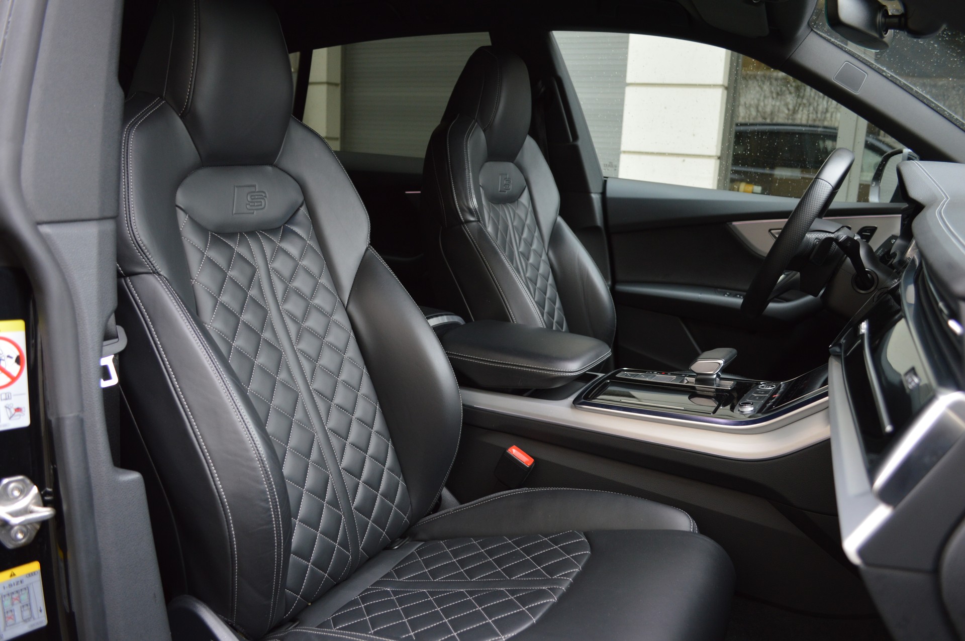 AUDI Q8 45 TDI Black Edition quattro tiptronic-image-8