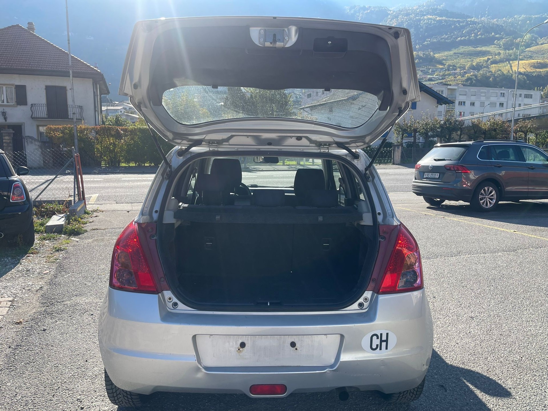SUZUKI Swift 1.3i 16V GL Top 4x4-image-4