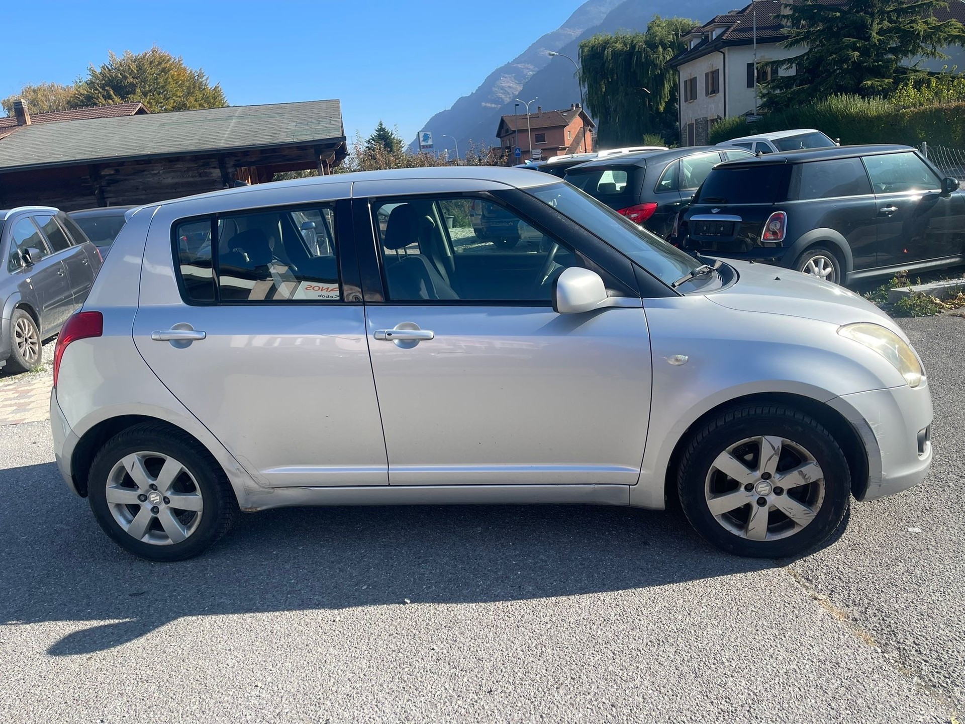 SUZUKI Swift 1.3i 16V GL Top 4x4-image-1