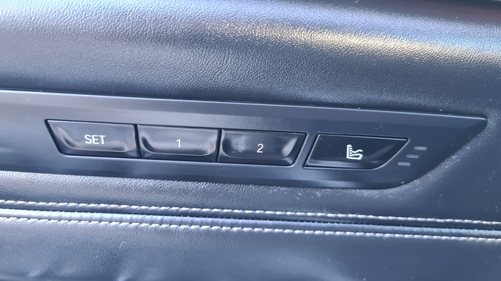 BMW 630d GT xDrive M-Sport Steptronic ** 265 PS ** Voll-Leder ** Navi ** RF-Kamera 360° ** Panorama-Glasdach ** Sitzmemory ** ACC **-image-9
