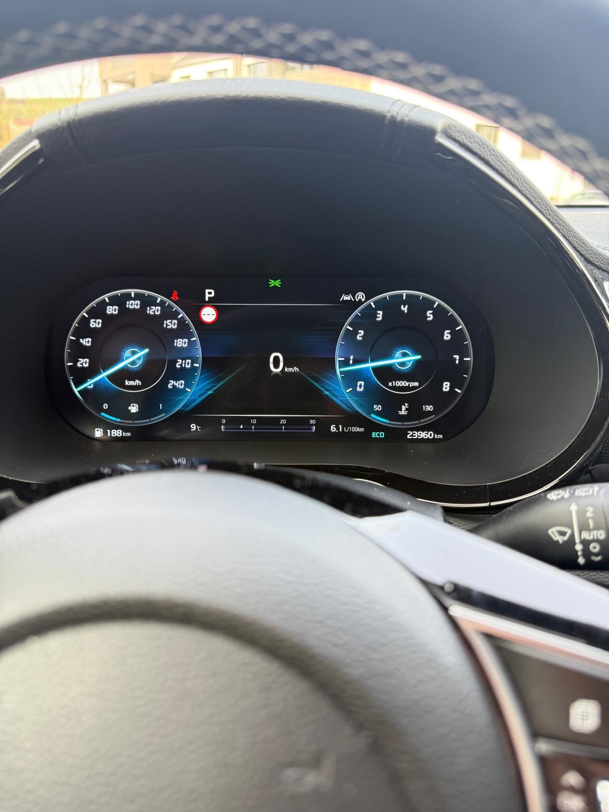 KIA Ceed SW 1.5 T-GDi MHEV GT-Line-image-9
