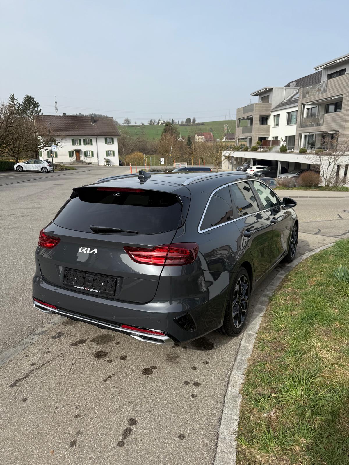 KIA Ceed SW 1.5 T-GDi MHEV GT-Line-image-7