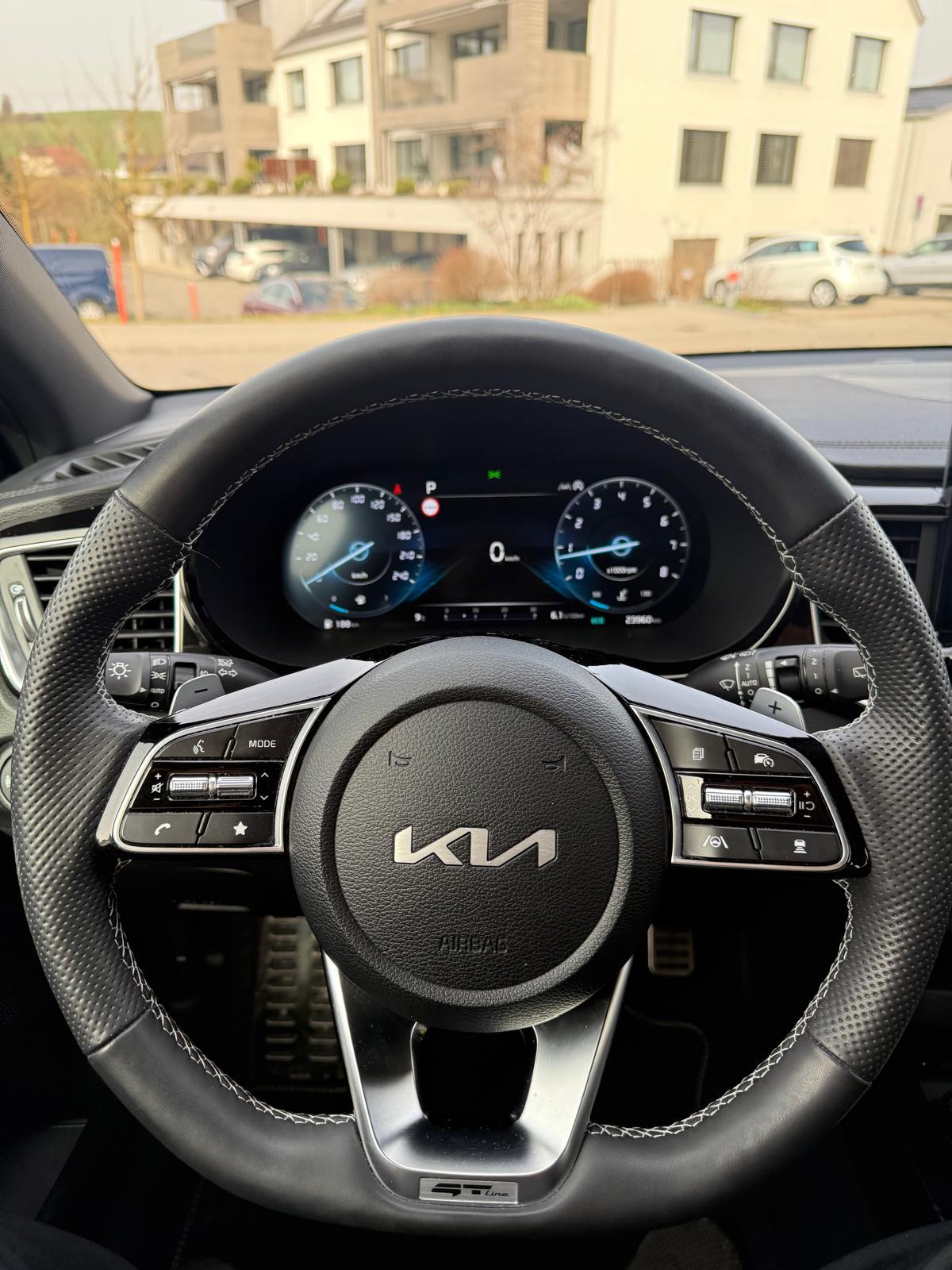KIA Ceed SW 1.5 T-GDi MHEV GT-Line-image-8