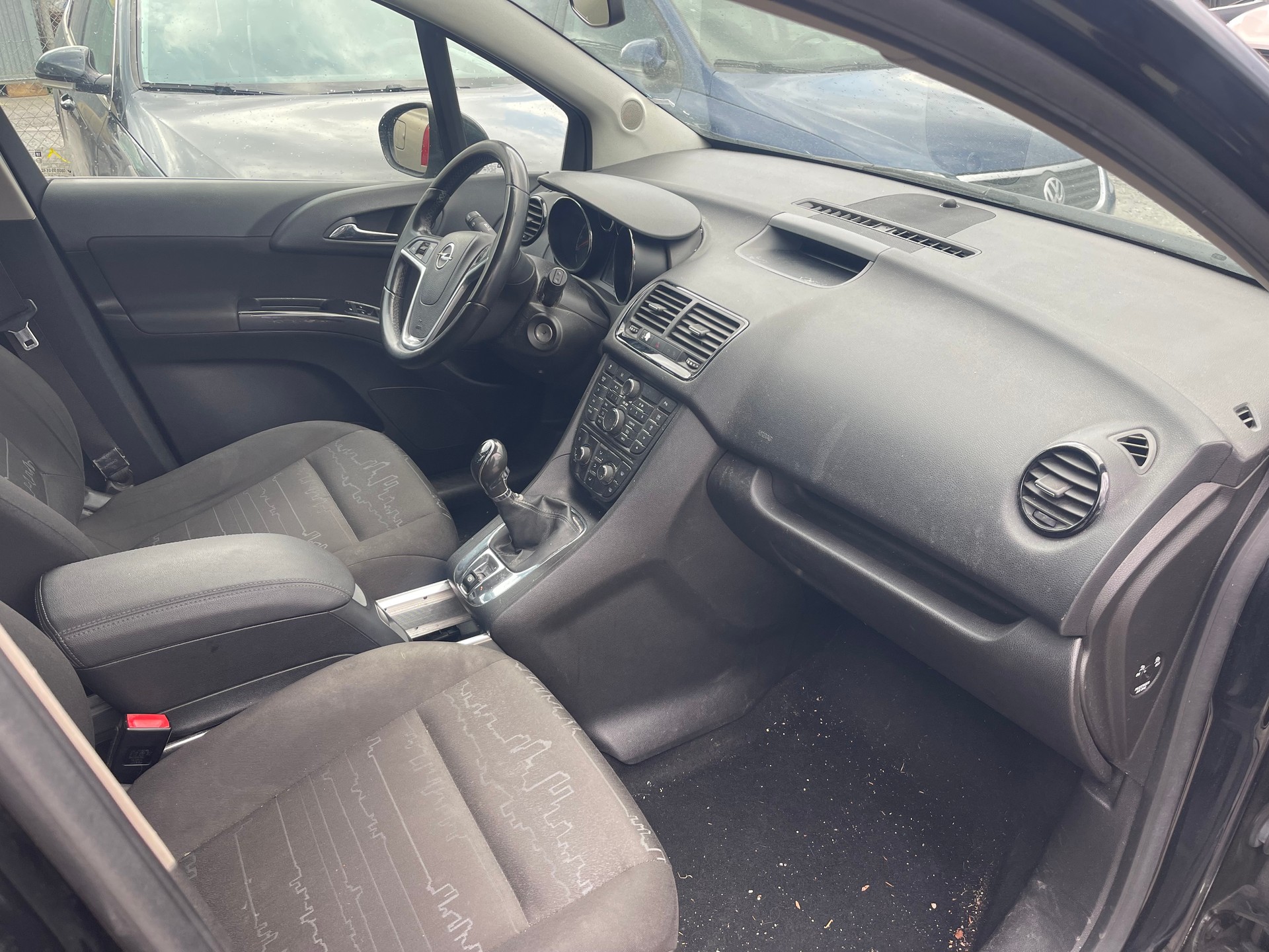 OPEL Meriva 1.4 Turbo Cosmo-image-12