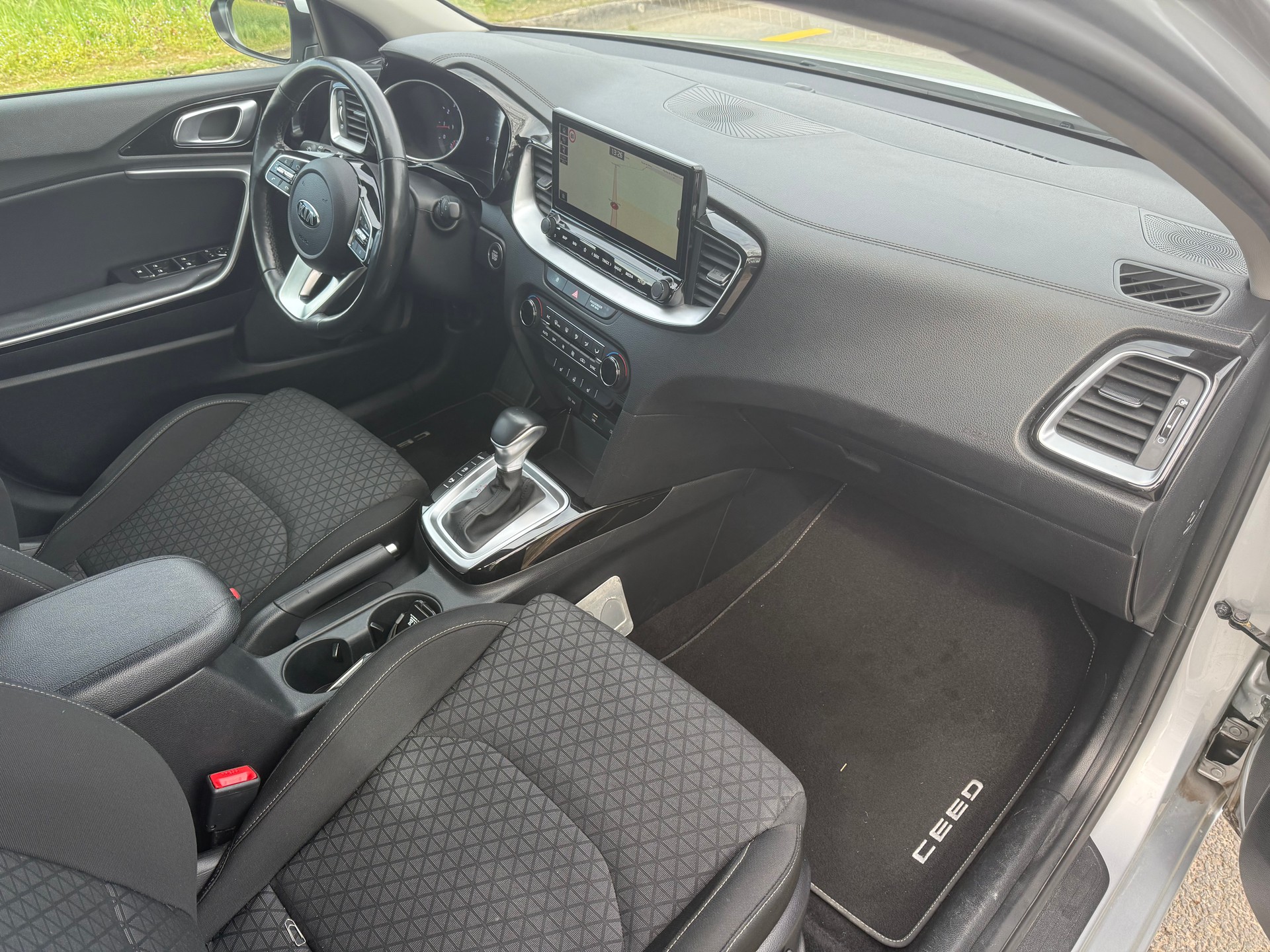 KIA Ceed 1.4 T-GDi Power 2020 DCT-image-13