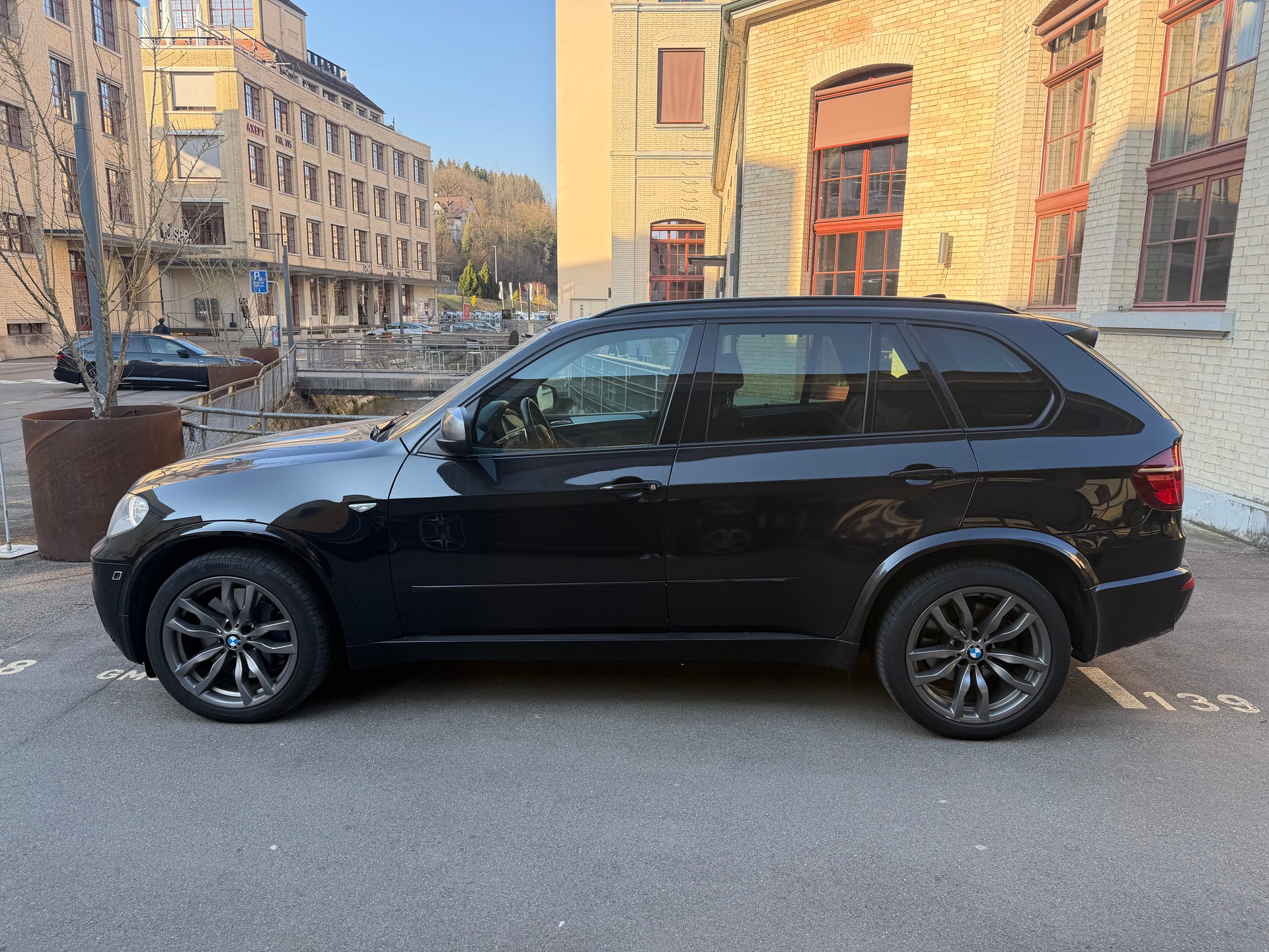 BMW X5 xDrive M50d Steptronic-showroom-element-2