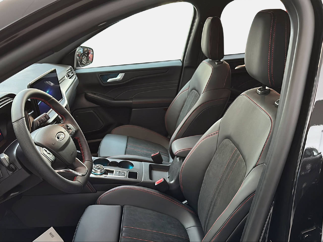 FORD Kuga 2.5 Hybrid ST-Line X 4x4-image-11