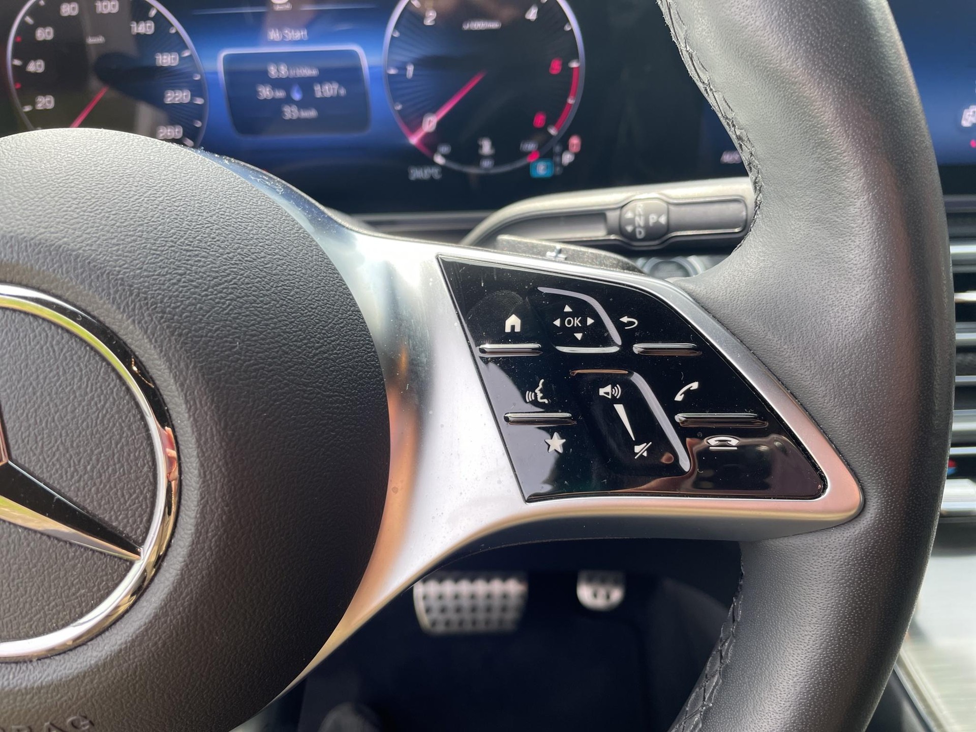MERCEDES-BENZ V 300 d Exclusive lang Van - Facelift-image-23