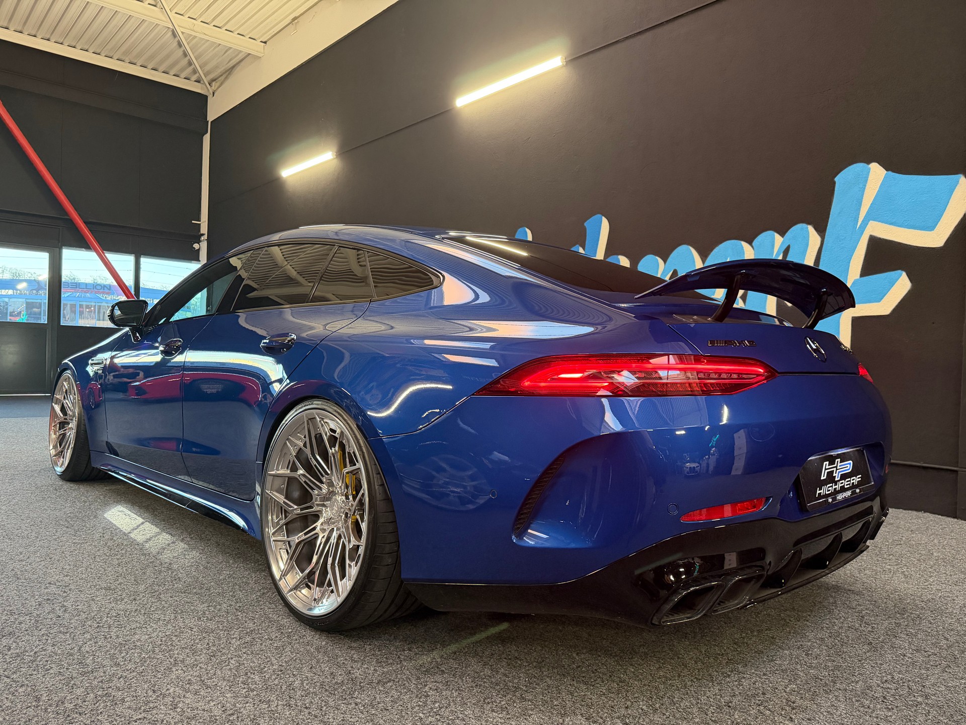 MERCEDES-BENZ AMG GT 4 63 S 4Matic+ AMG Sondermodell 1 Speedshift MCT-showroom-element-2