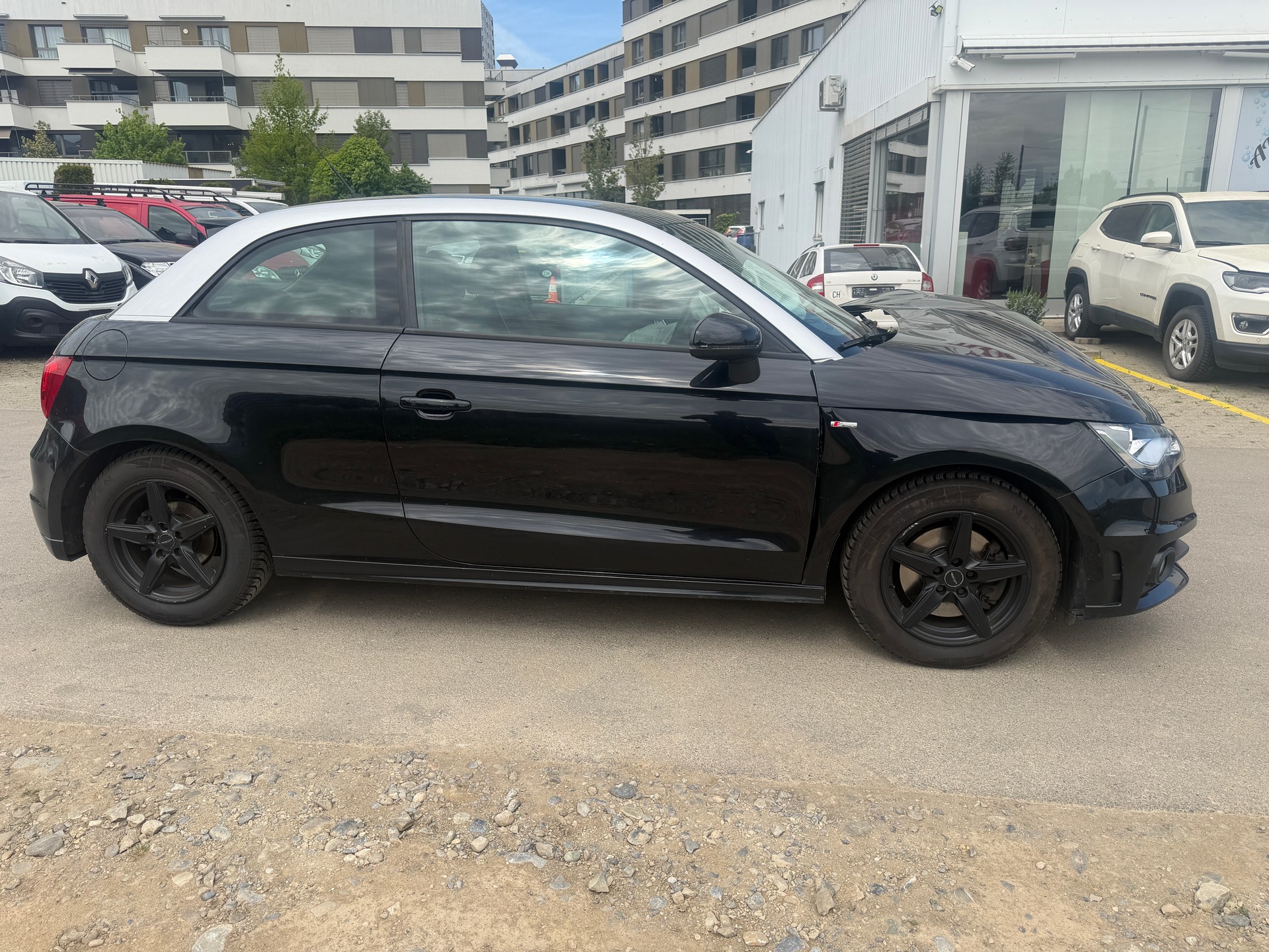 AUDI A1 Sport 1.4 TFSI Ambition S-tronic-image-8