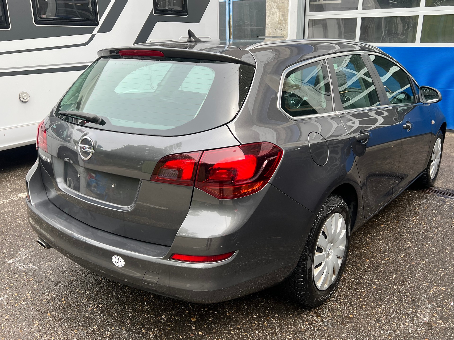 OPEL Astra SportsTourer 1.4i 16V Turbo Sport-image-2