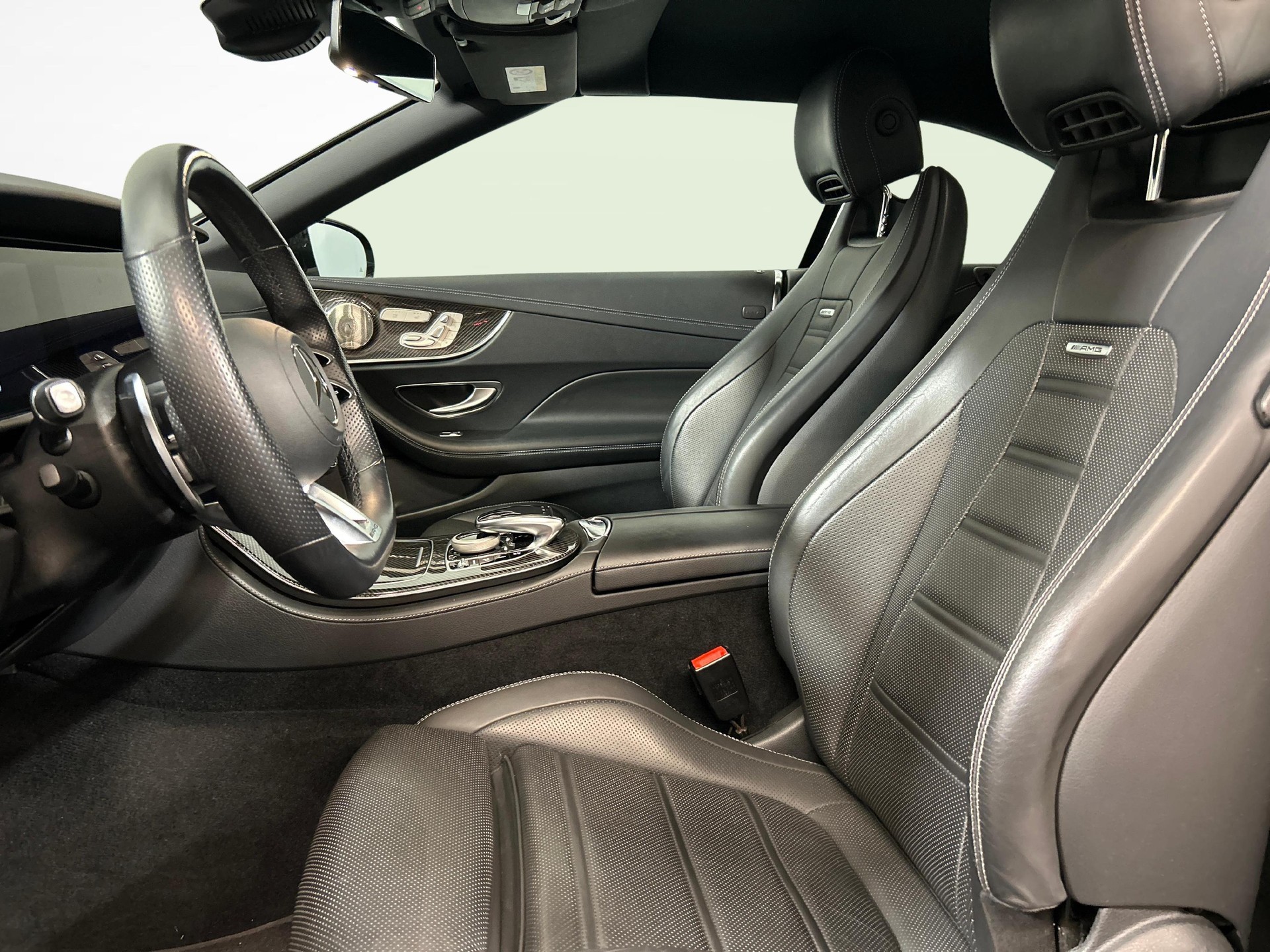 MERCEDES-BENZ E 53 AMG 4matic+ Cabriolet-showroom-element-3