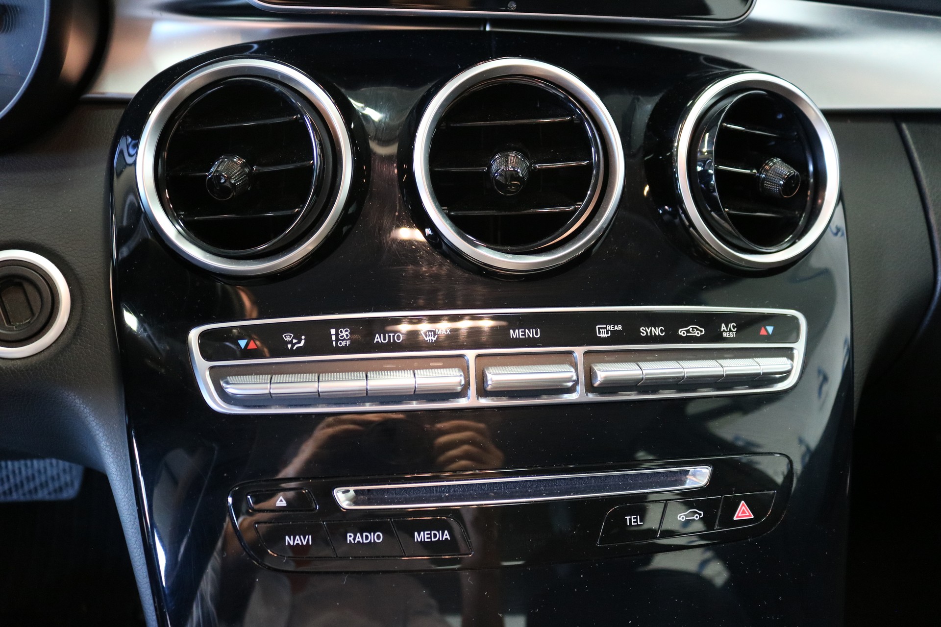 MERCEDES-BENZ C 220 BlueTEC Exclusive 7G-Tronic-image-23