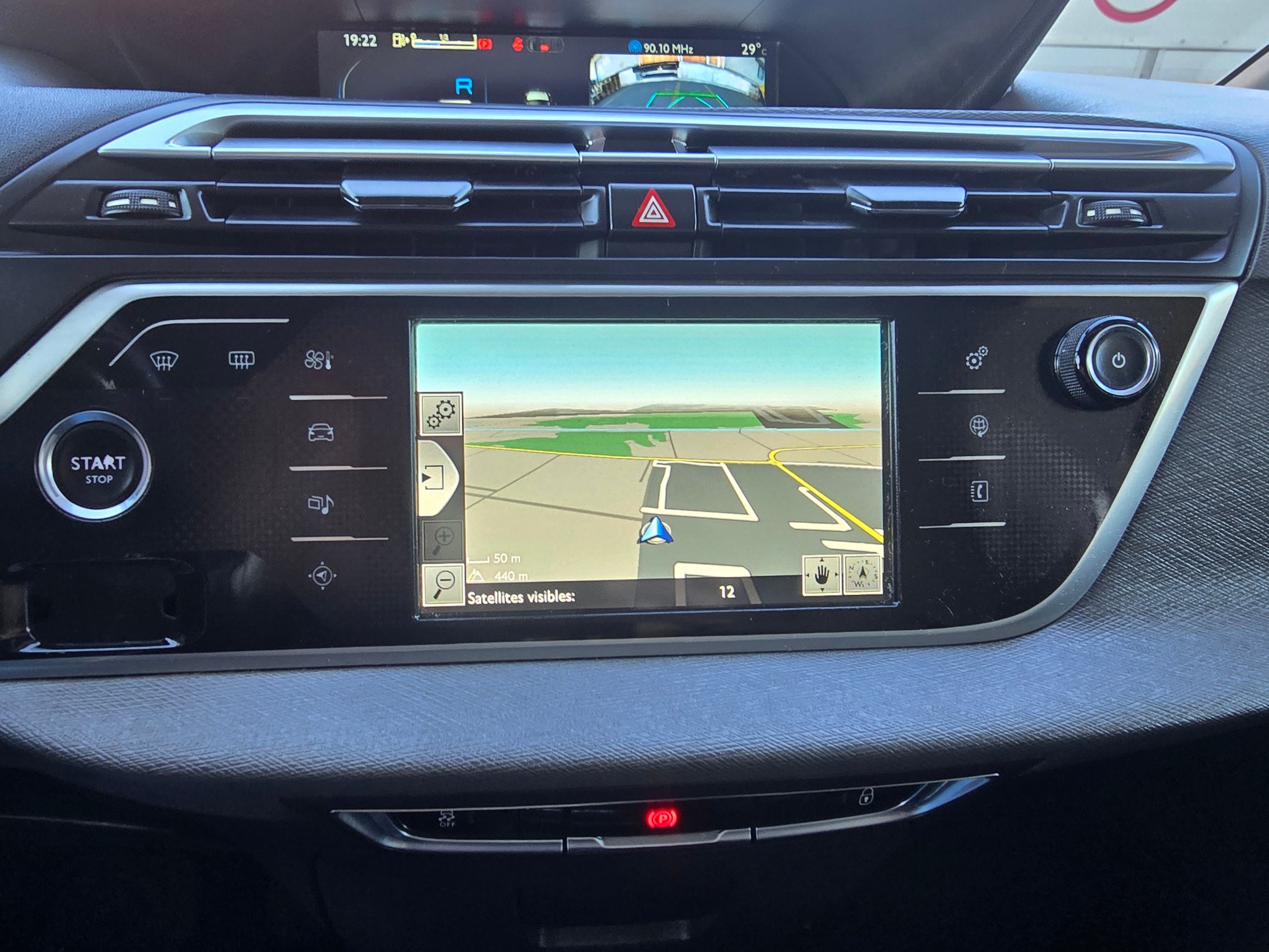 CITROEN Grand C4 Picasso 2.0 BlueHDi Exclusive Automatic-image-22