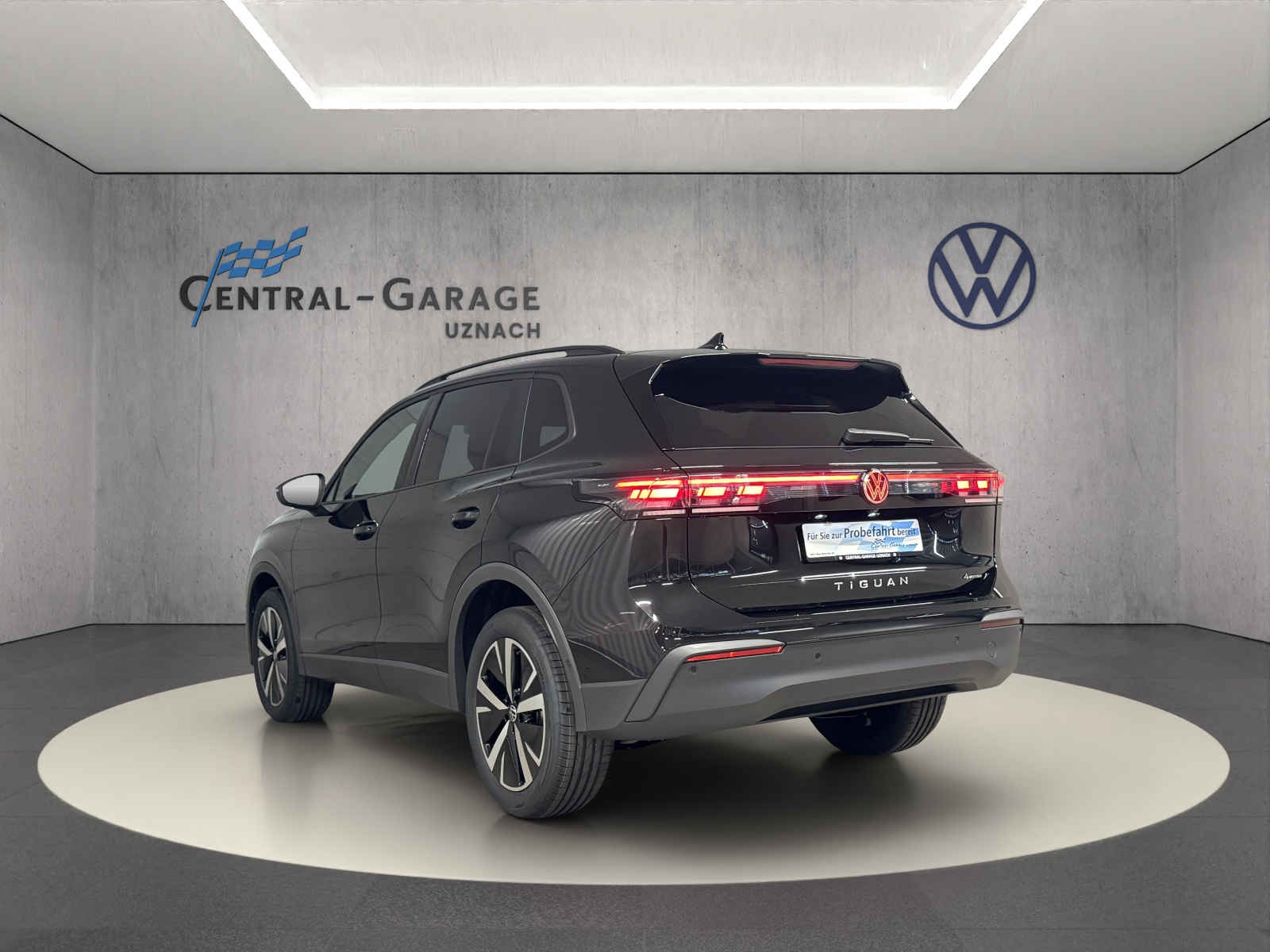 VW Tiguan 2.0 TSI DSG United 4Motion-showroom-element-2