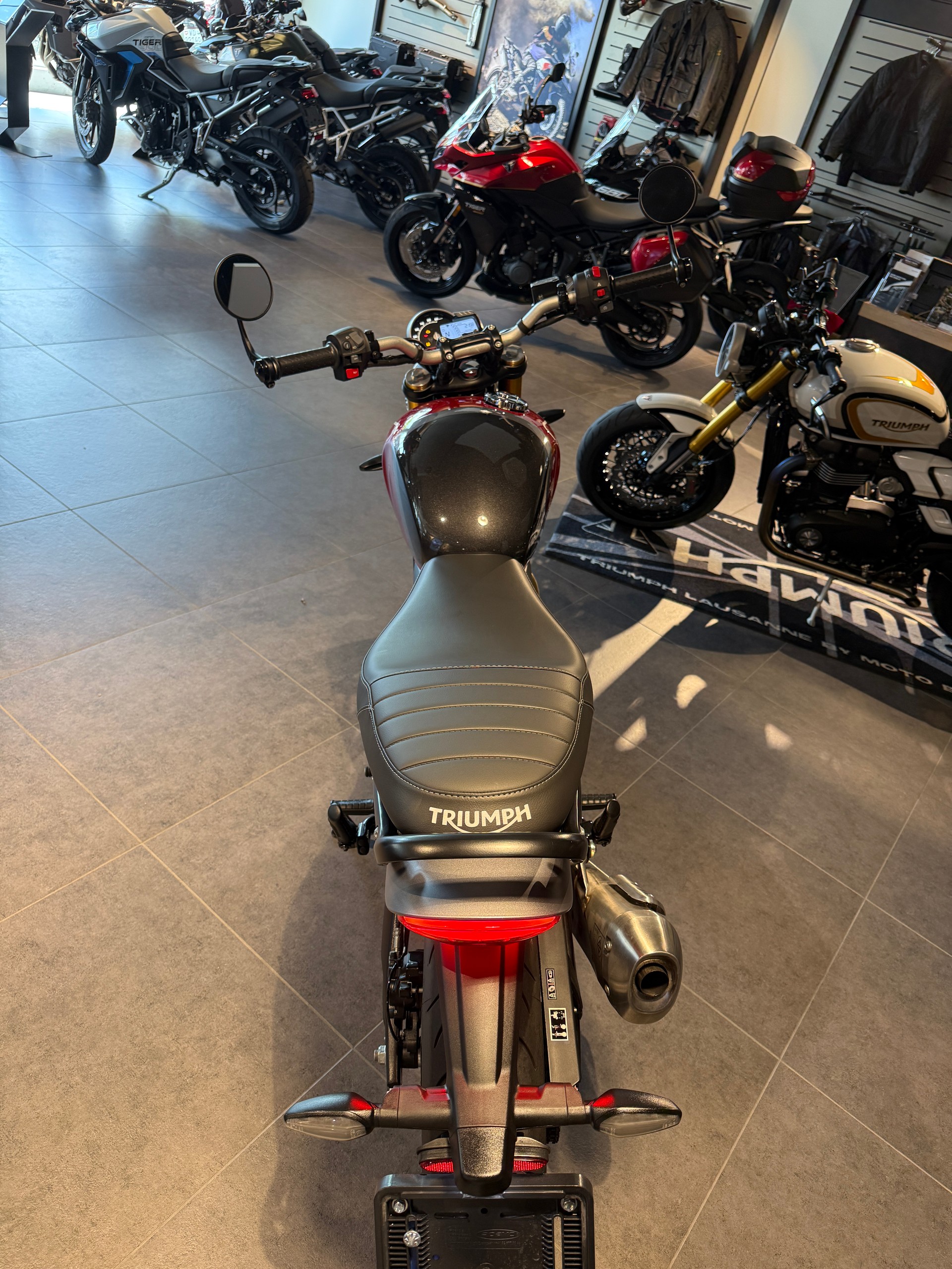 TRIUMPH Speed 400-image-3