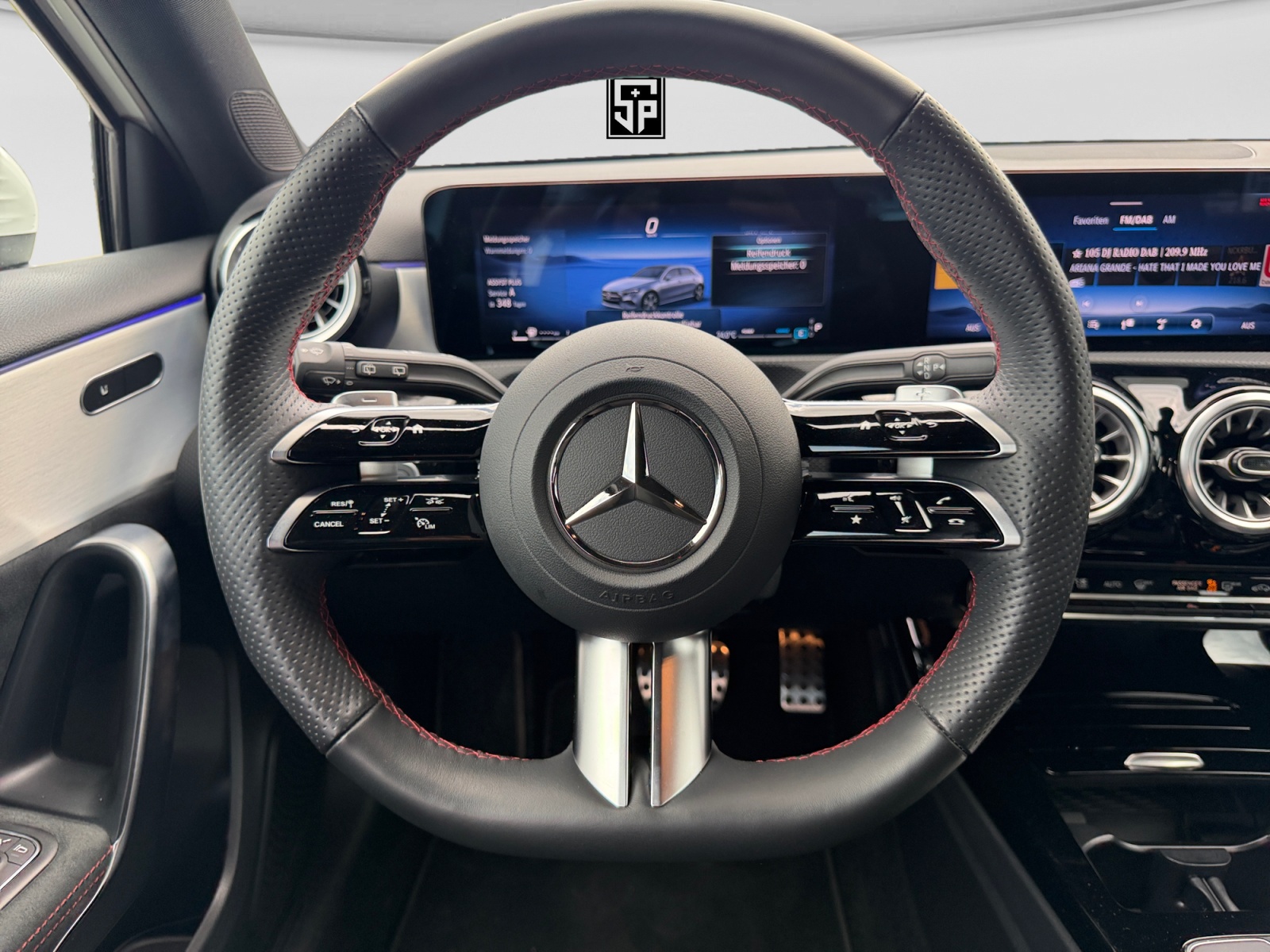 MERCEDES-BENZ A 250 4Matic 8G-DCT AMG-LINE-image-12