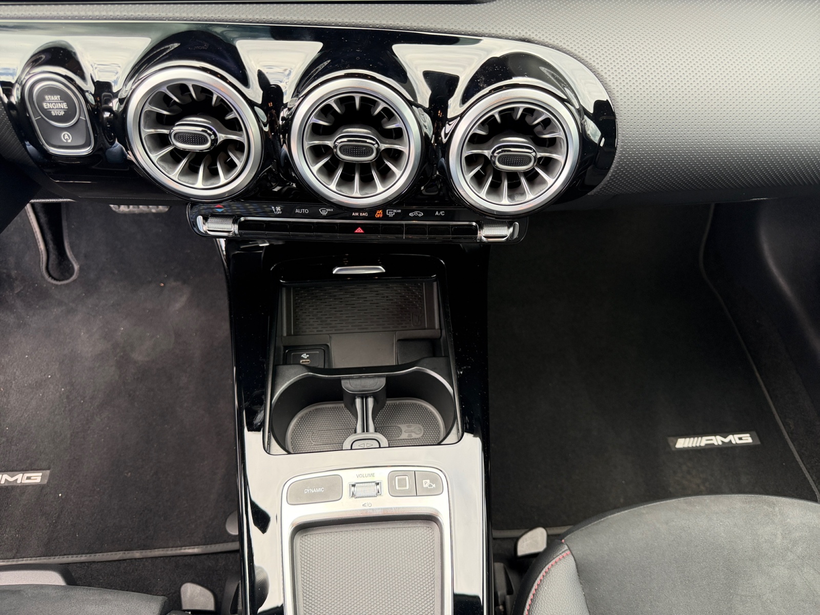 MERCEDES-BENZ A 250 4Matic 8G-DCT AMG-LINE-image-14