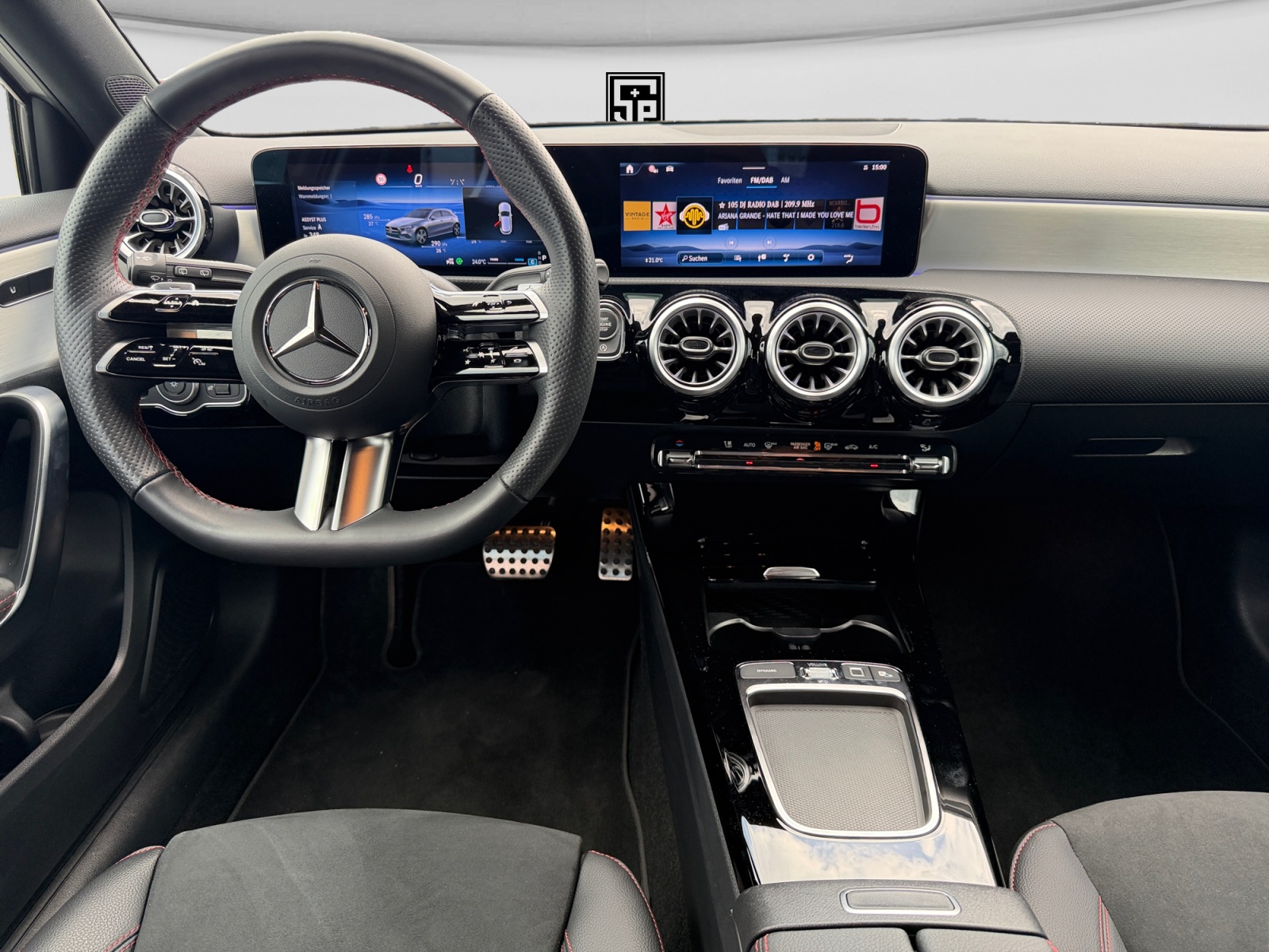 MERCEDES-BENZ A 250 4Matic 8G-DCT AMG-LINE-image-11