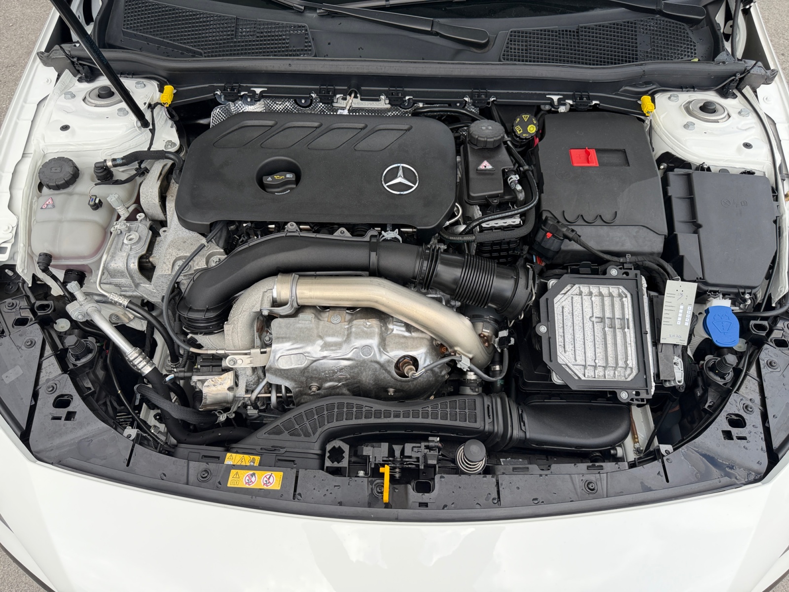 MERCEDES-BENZ A 250 4Matic 8G-DCT AMG-LINE-image-19