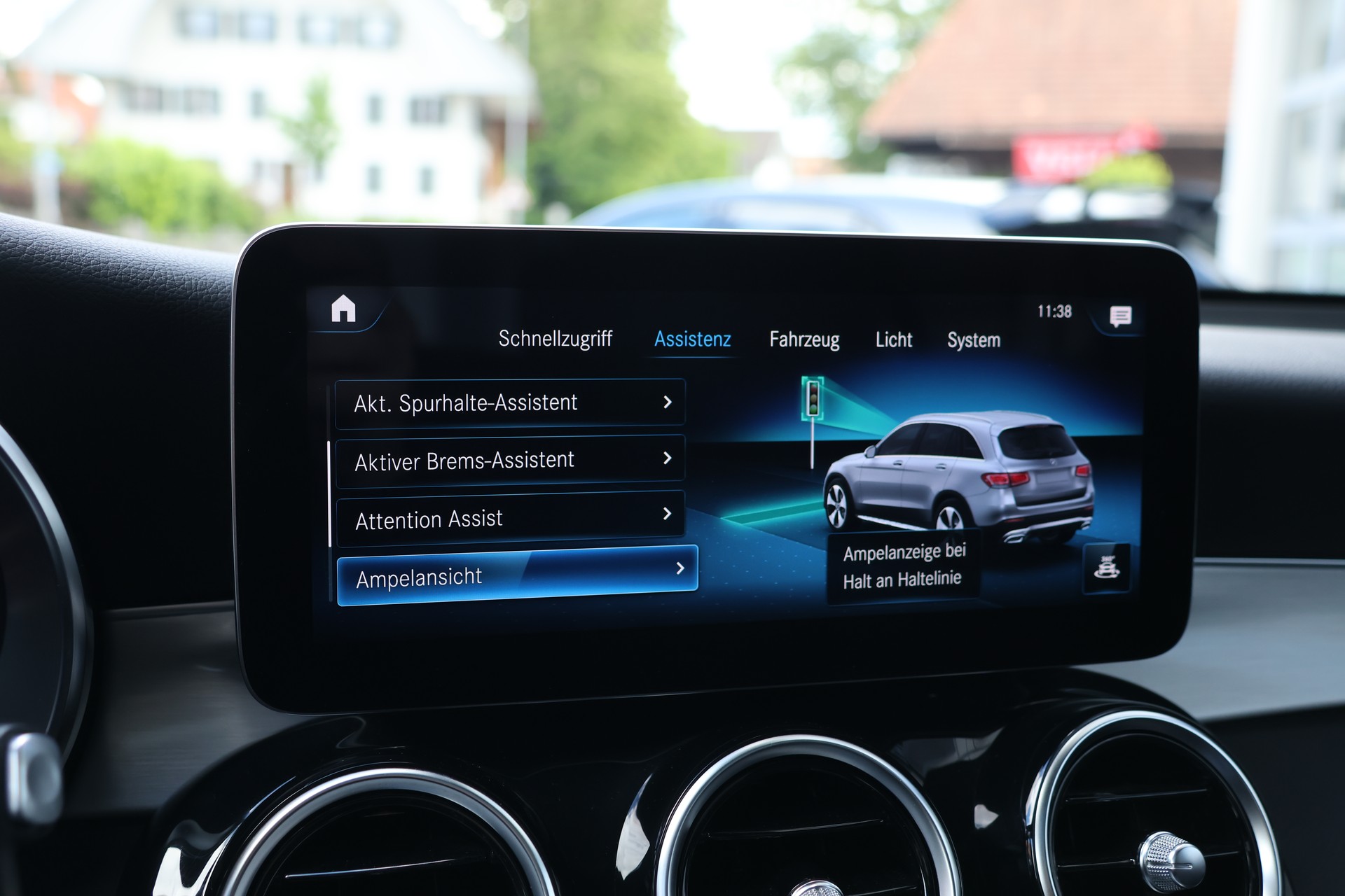 MERCEDES-BENZ GLC 300 e AMG Line 4Matic 9G-Tronic (CH) + 2.0T AHK-image-25