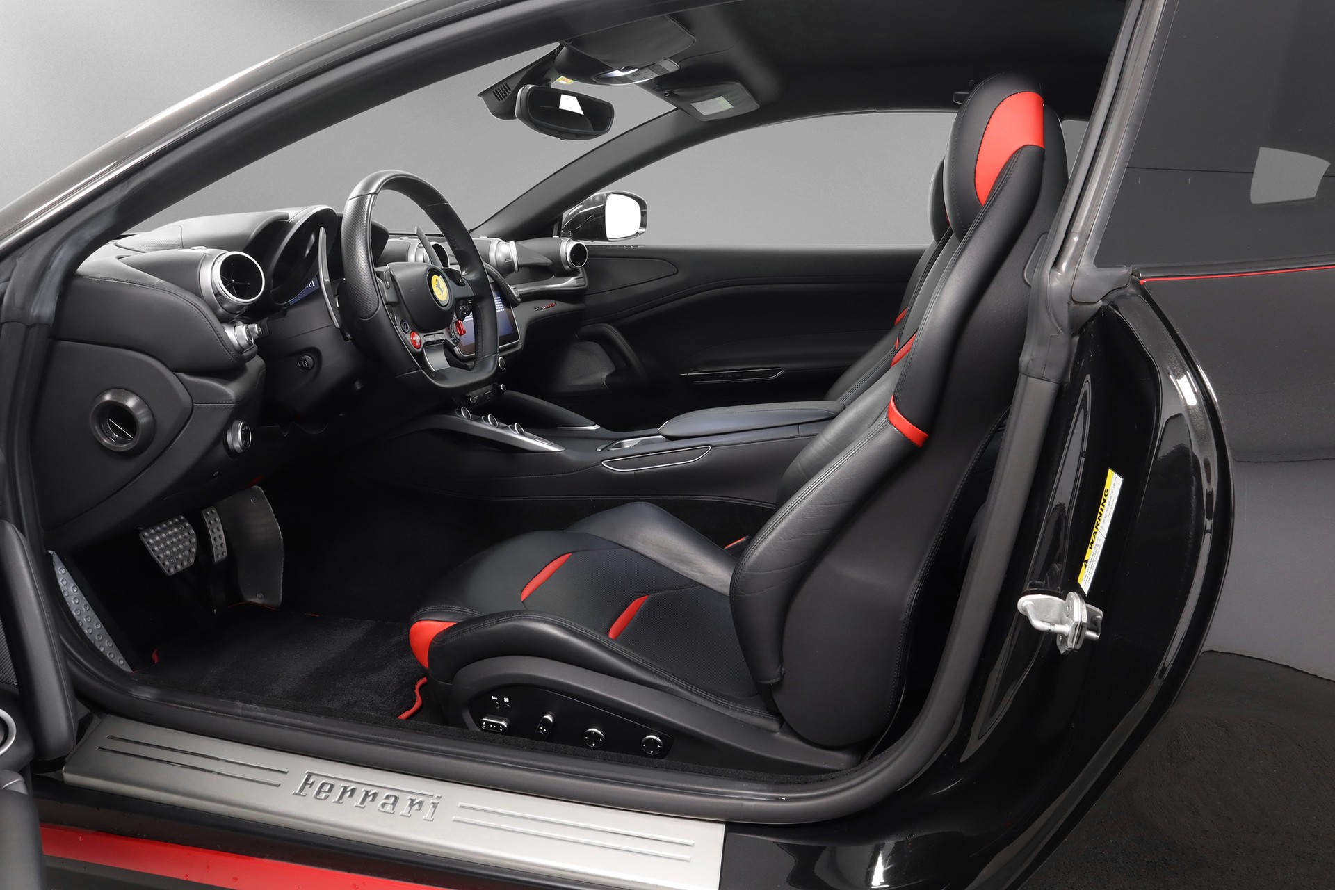FERRARI GTC 4 Lusso T-image-11