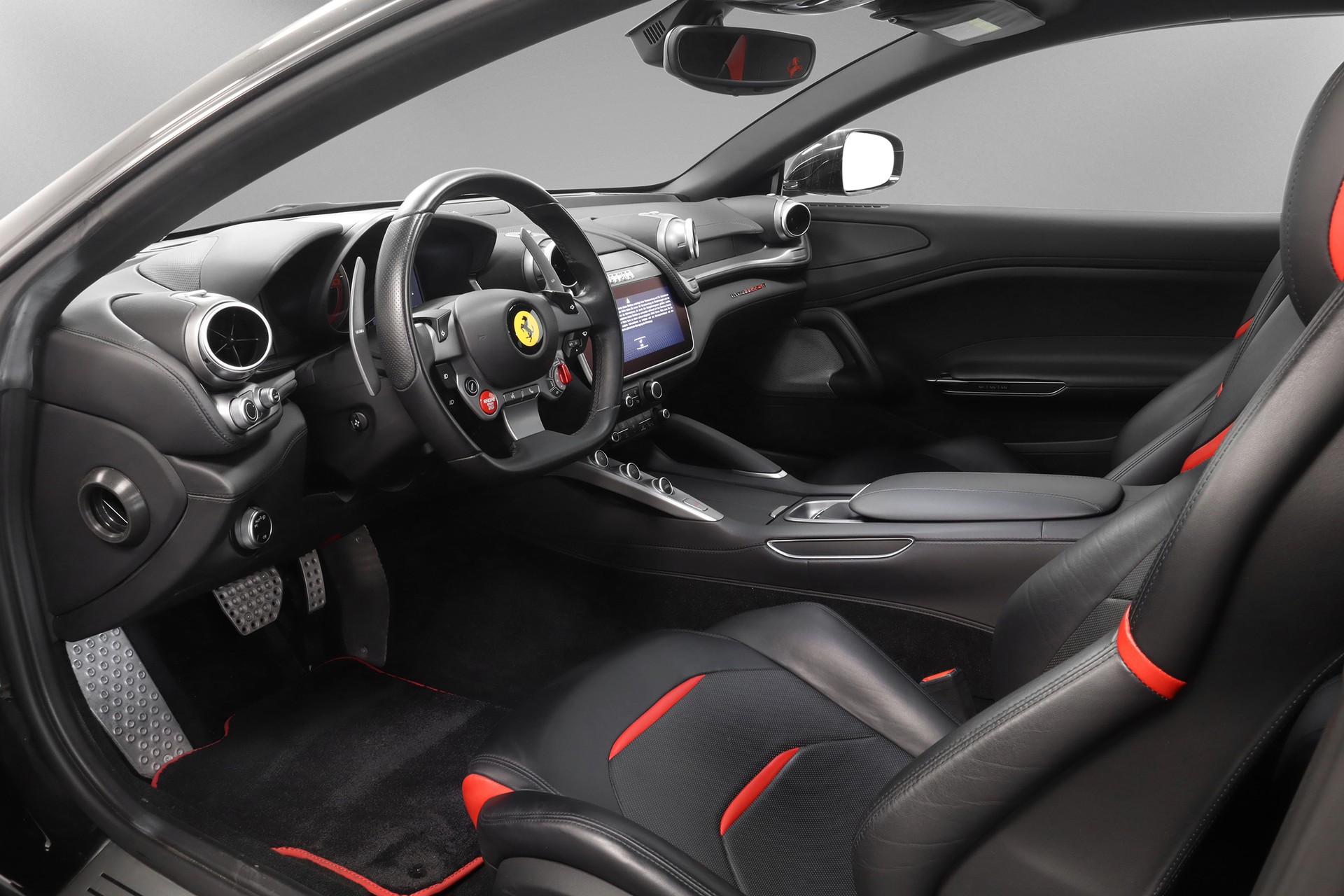 FERRARI GTC 4 Lusso T-image-9