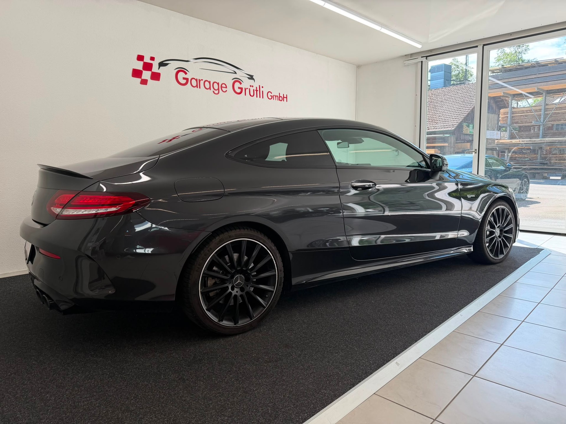 MERCEDES-BENZ C 43 AMG 4Matic 9G-tronic-showroom-element-2