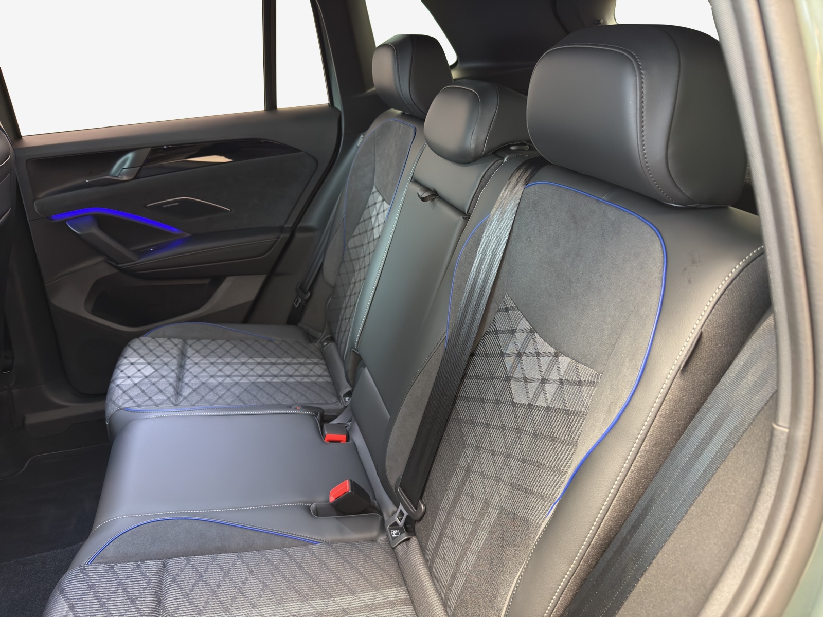 VW Tiguan 1.5 TSI evo2 eHybrid R-Line DSG-image-11